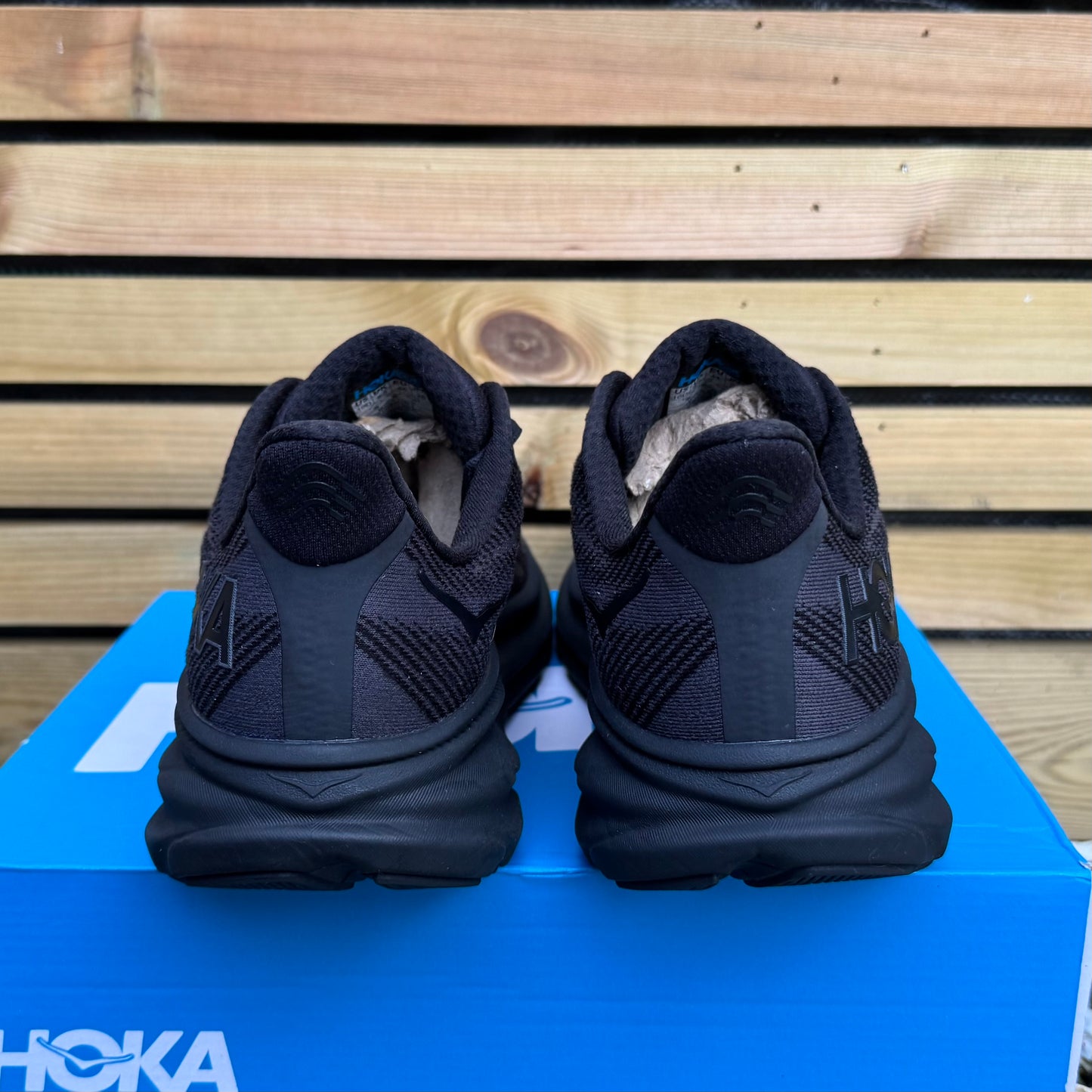Hoka Clifton 9 - Triple Black - UK9.5