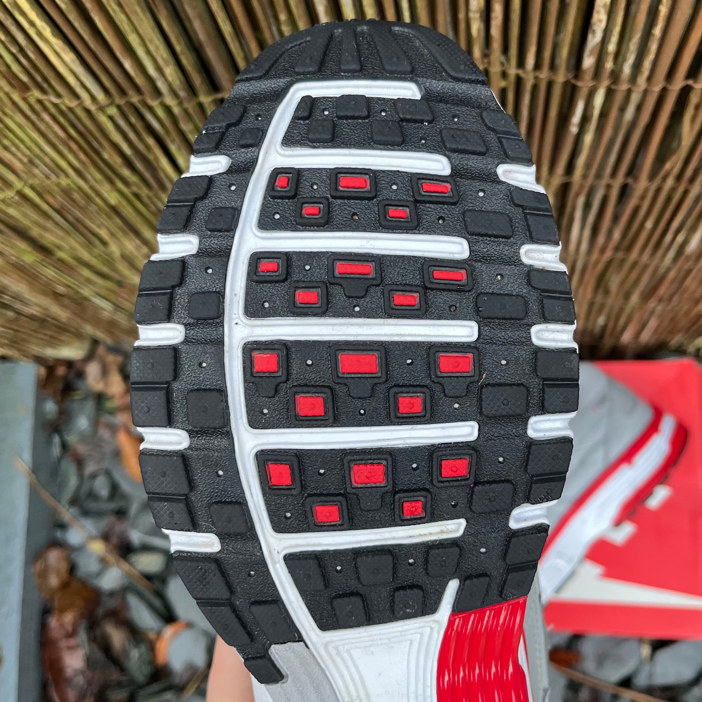 Nike P-6000 - Fit Sliver / University Red - UK9.5