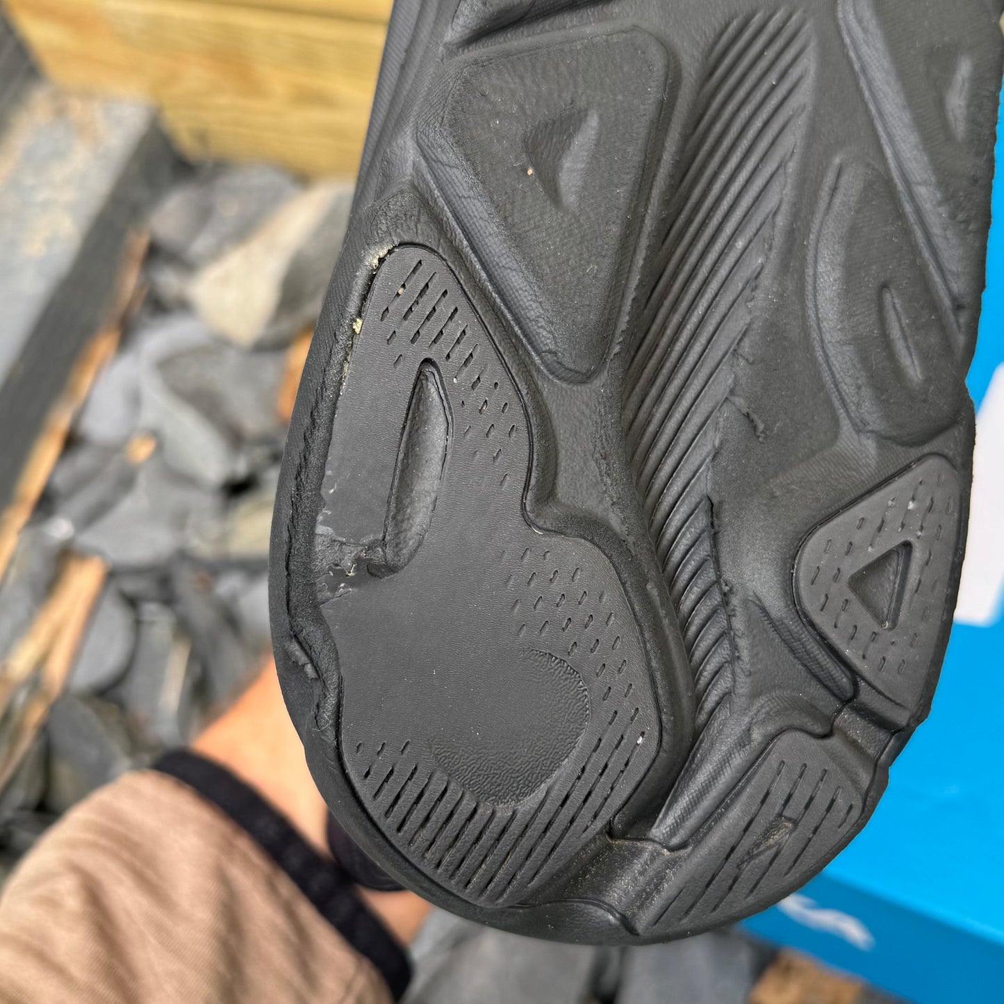 Hoka Clifton 9 - Triple Black - UK11