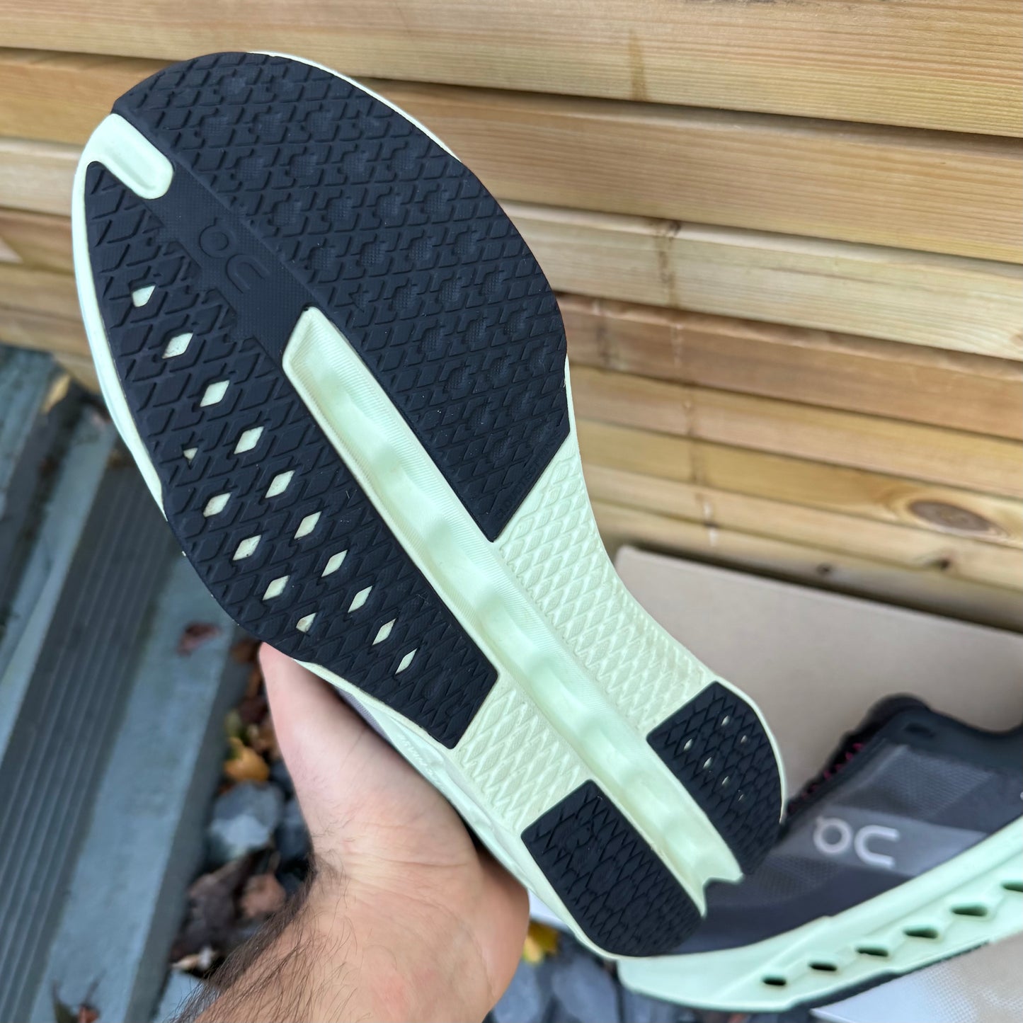 On Running CloudSurfer Next - Black / Lima - UK8