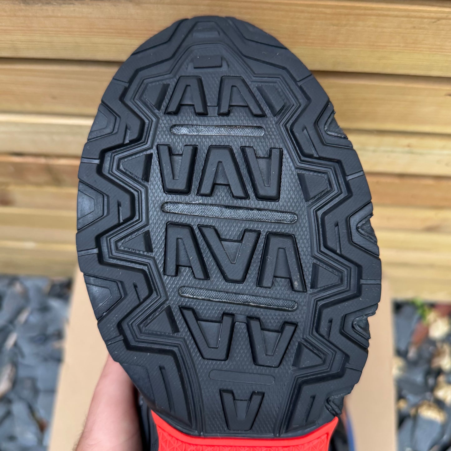 Asics Gel-Venture 6 - Black / Sunset Red - UK9