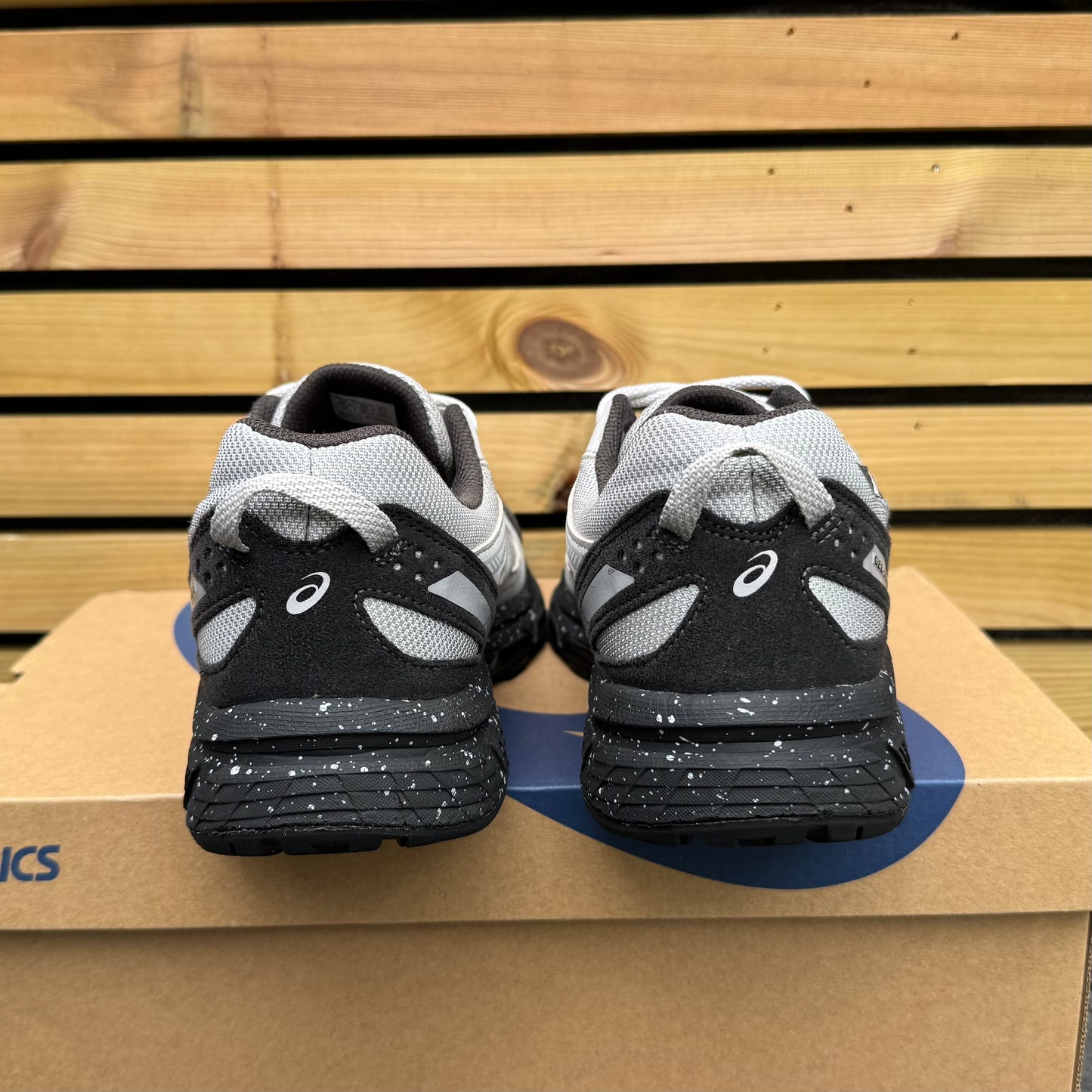 Asics Gel-Venture 6 - Glacier Grey / Black - UK7.5