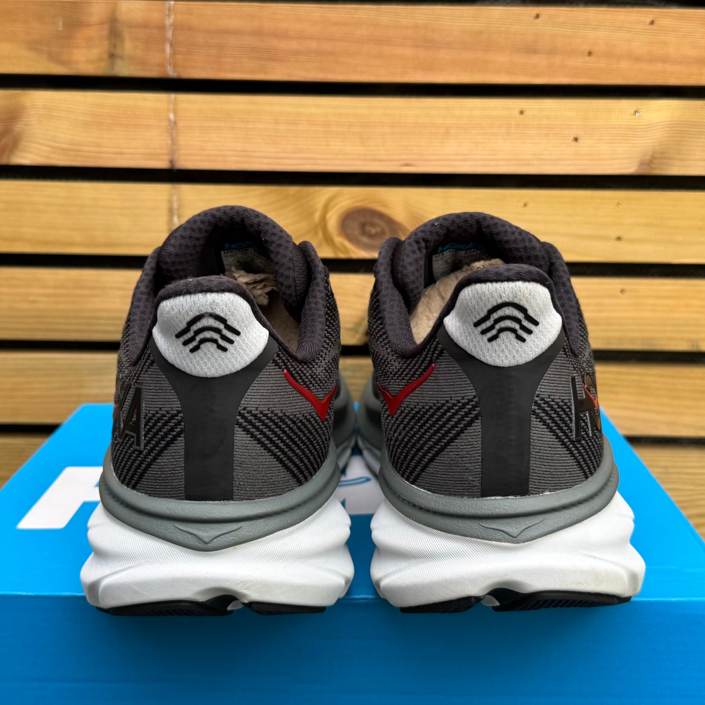 Hoka Clifton 9 - Black / Outer Orbit - UK10