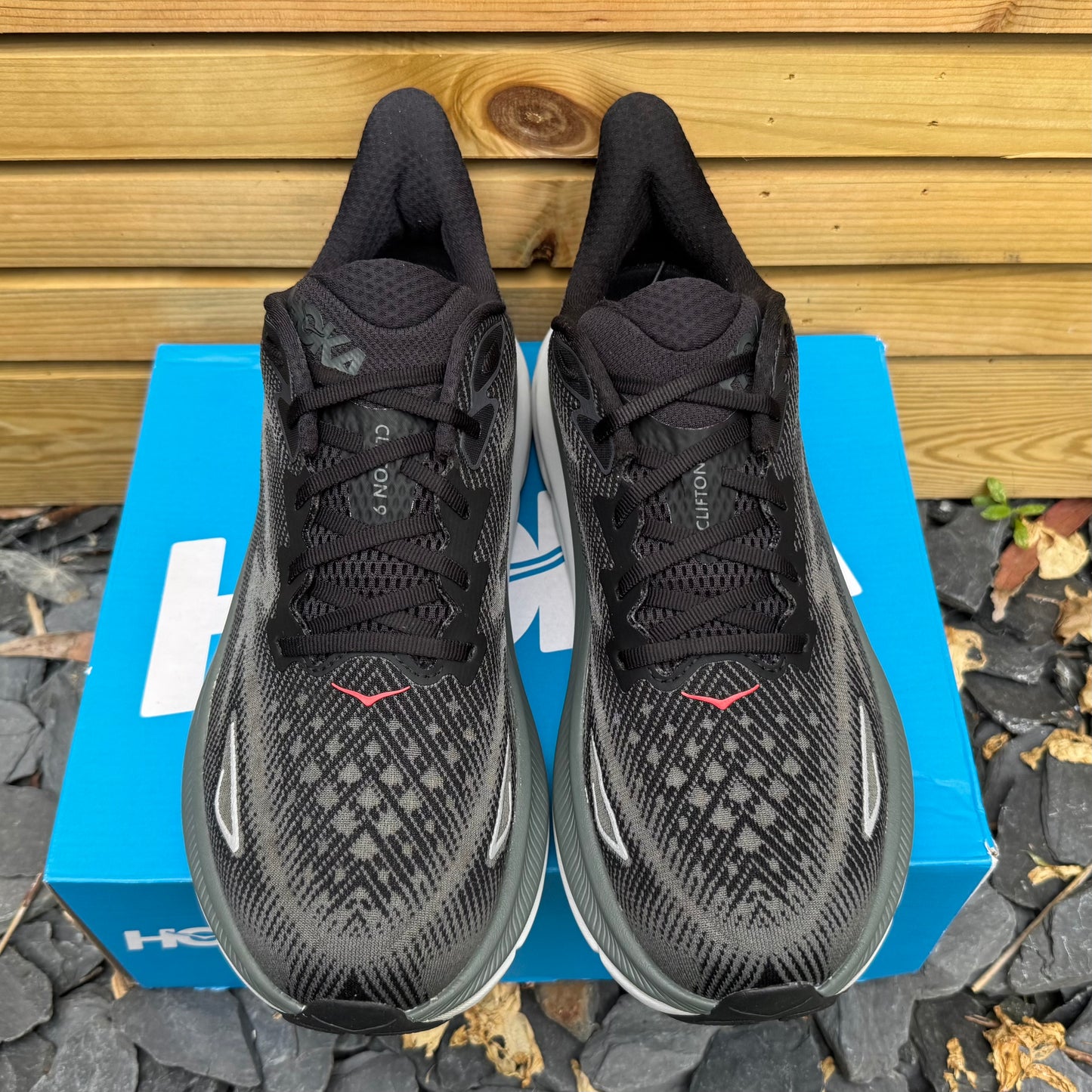 Hoka Clifton 9 - Black / Outer Orbit - UK10.5