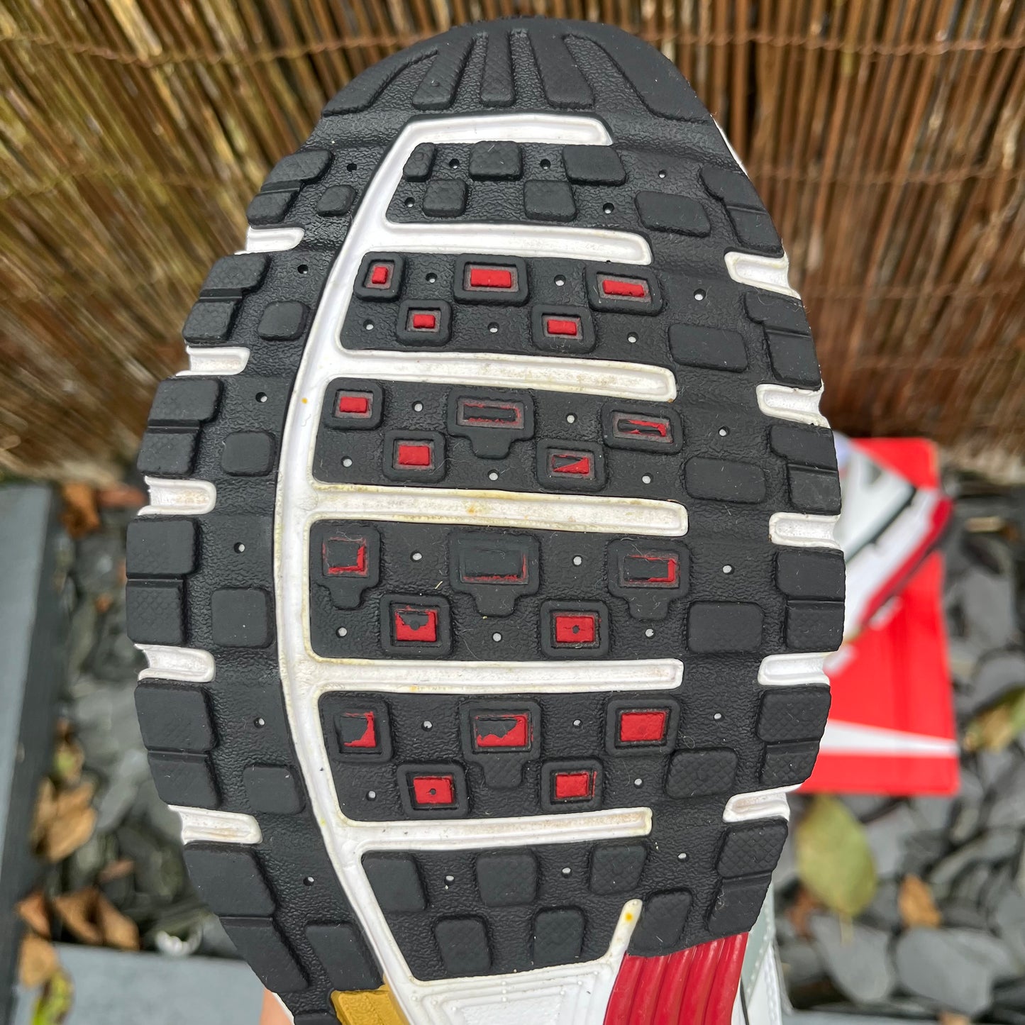 Nike P-6000 Red / Silver / Pewter UK10.5