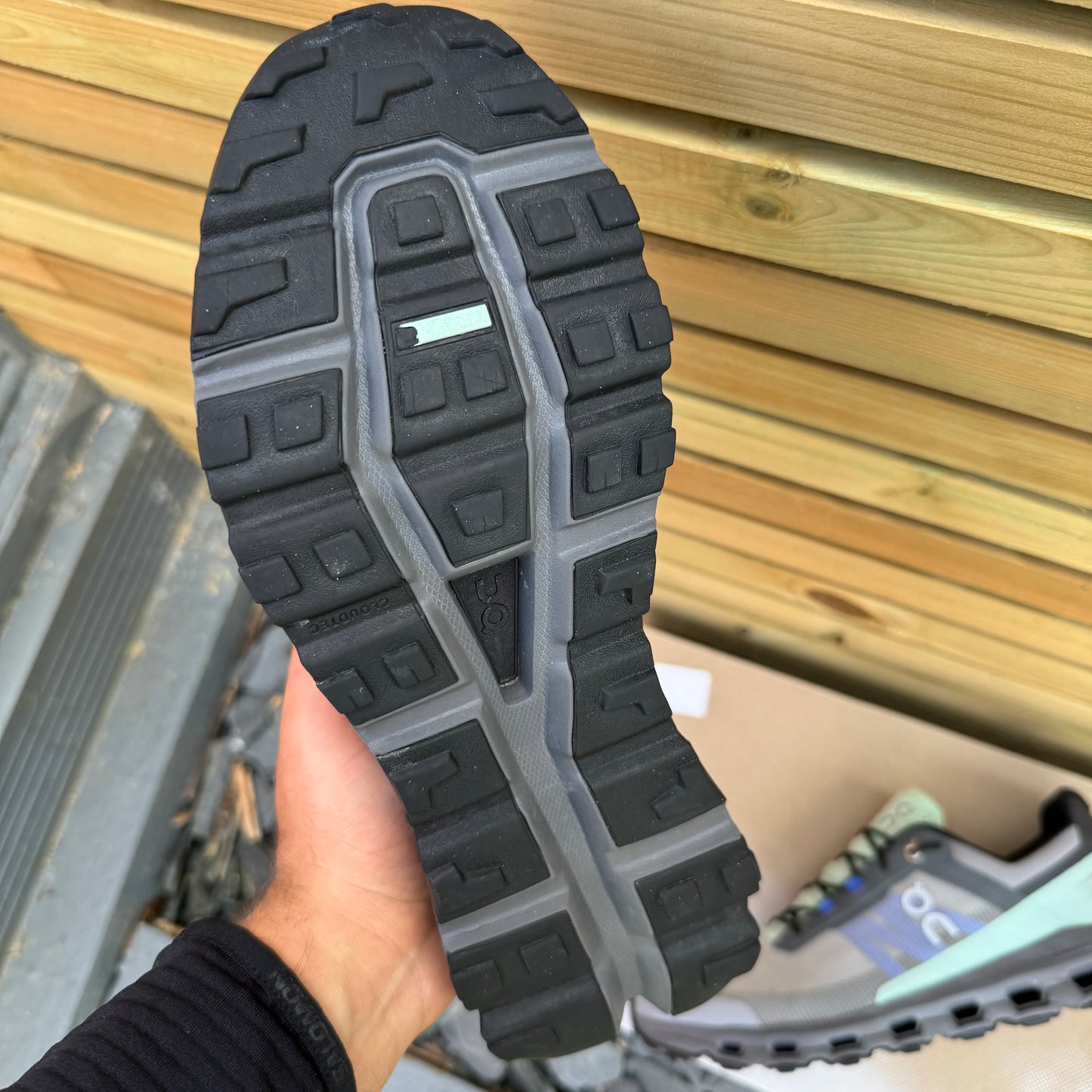 On Running CloudVista - Mint / Alloy - UK10