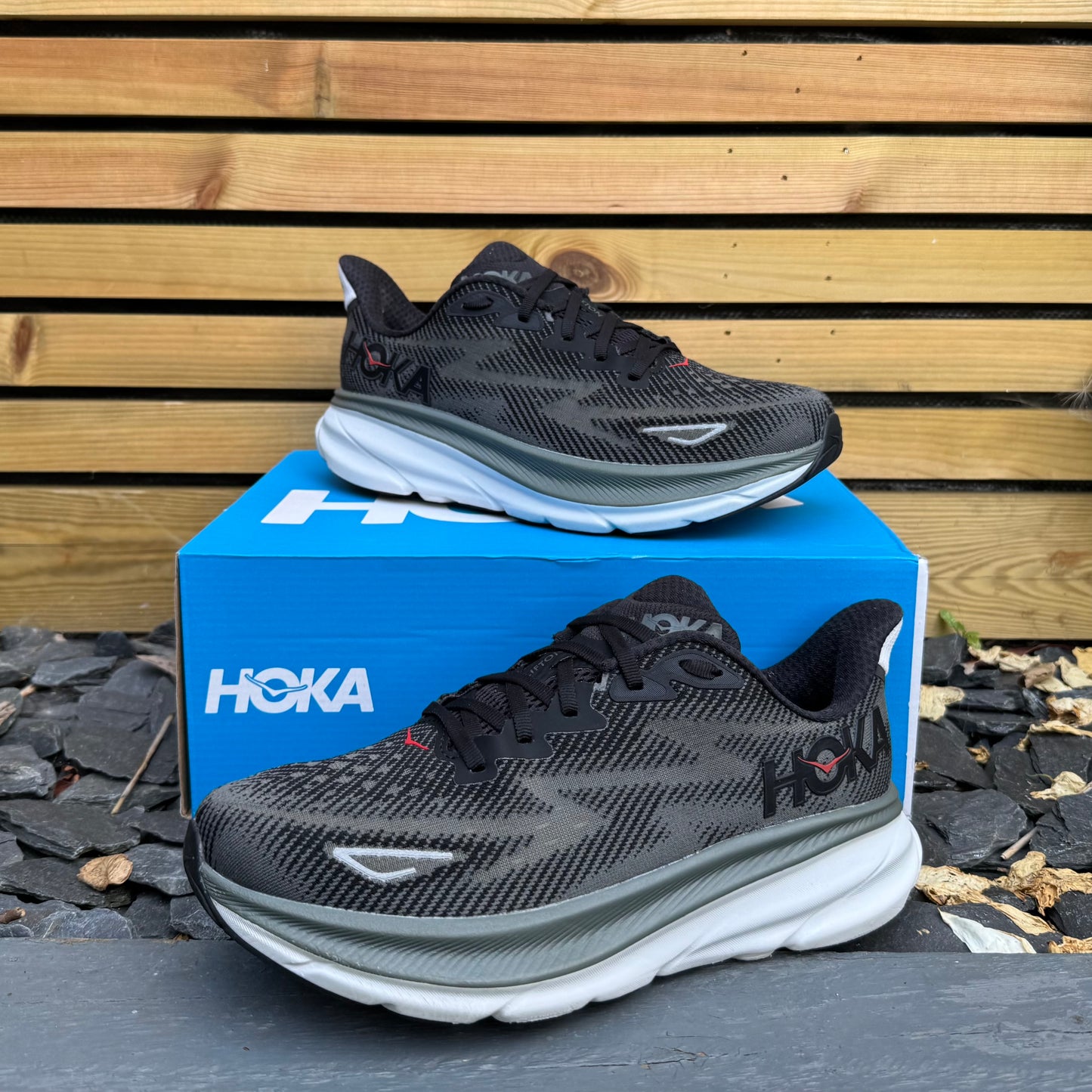 Hoka Clifton 9 - Black / Outer Orbit - UK8