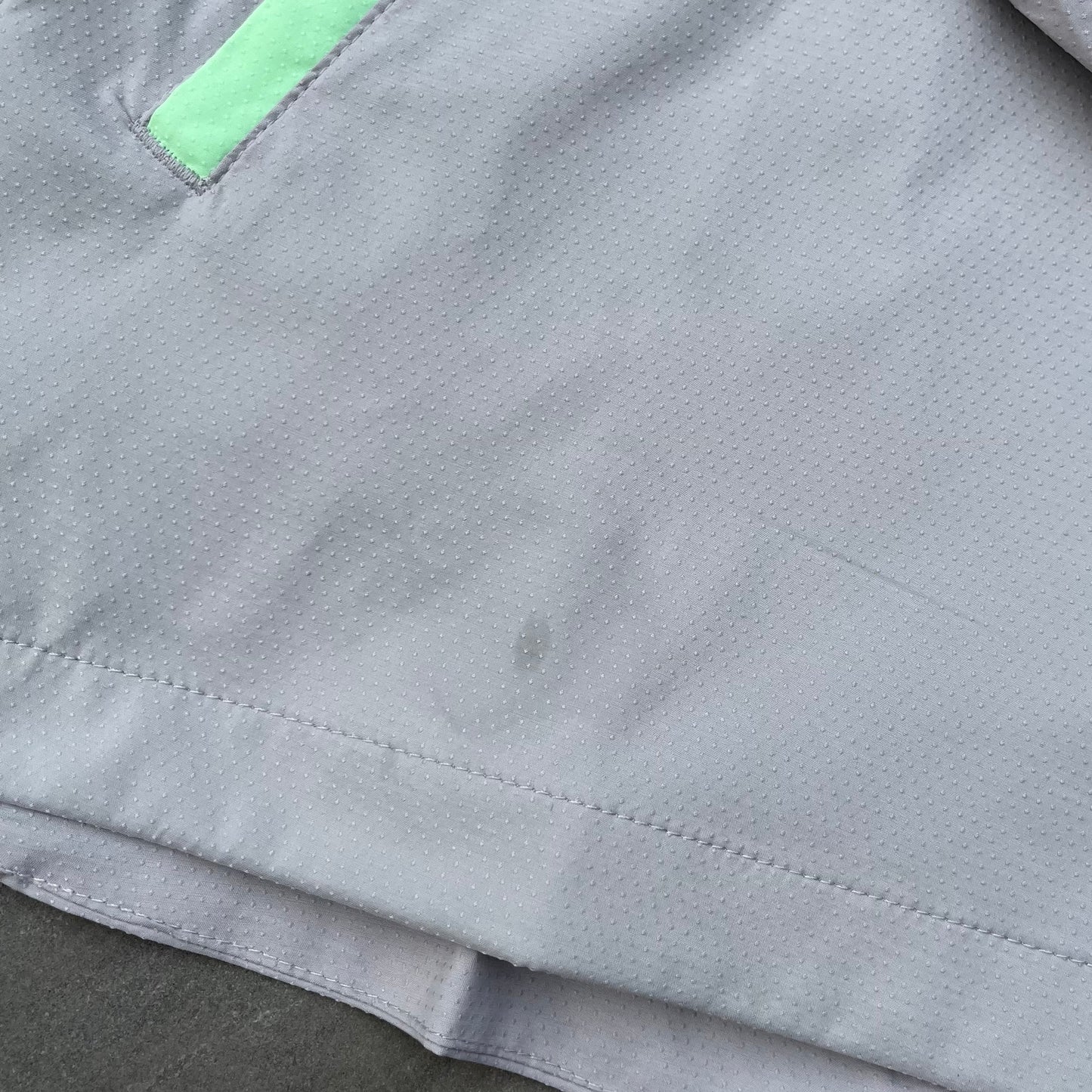 Nike Windrunner Packable Jacket - Grey / Vapour Green