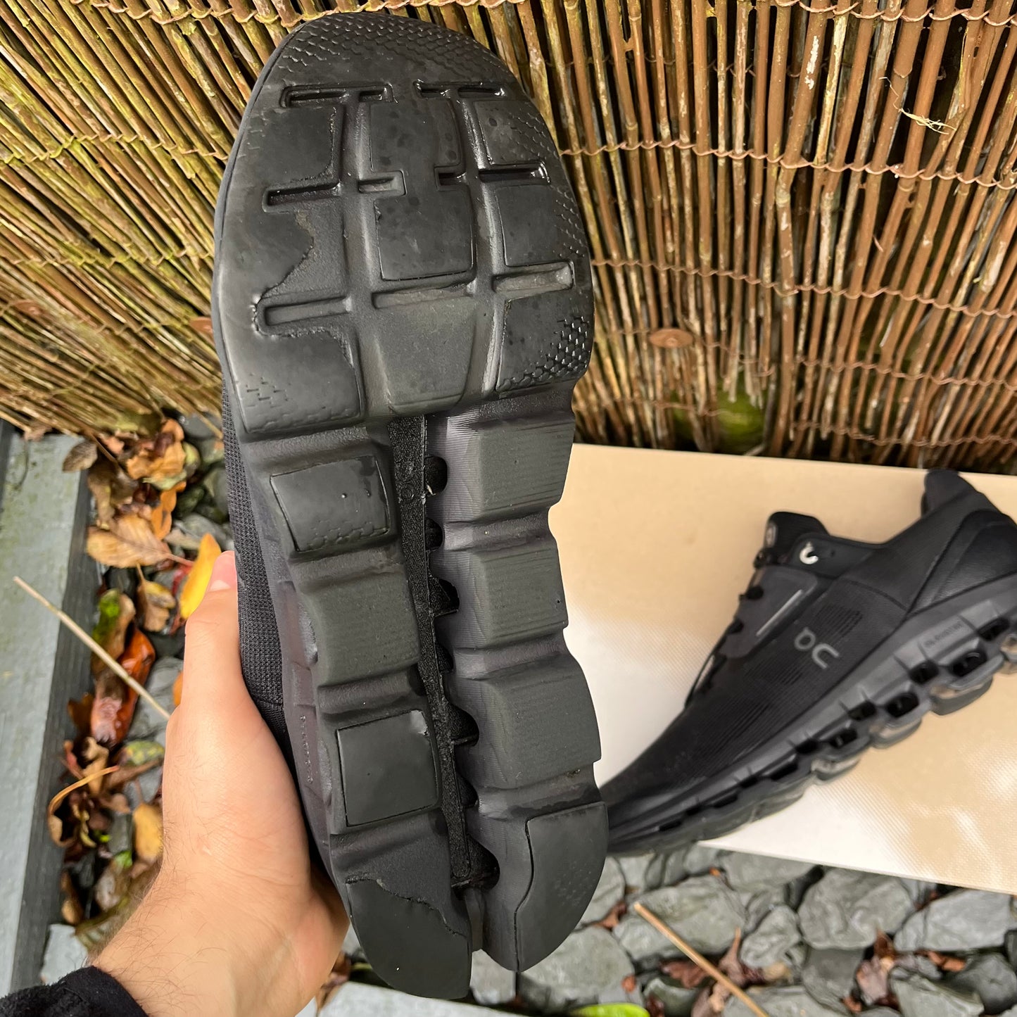 On Running CloudStratus 2 - Triple Black - UK11