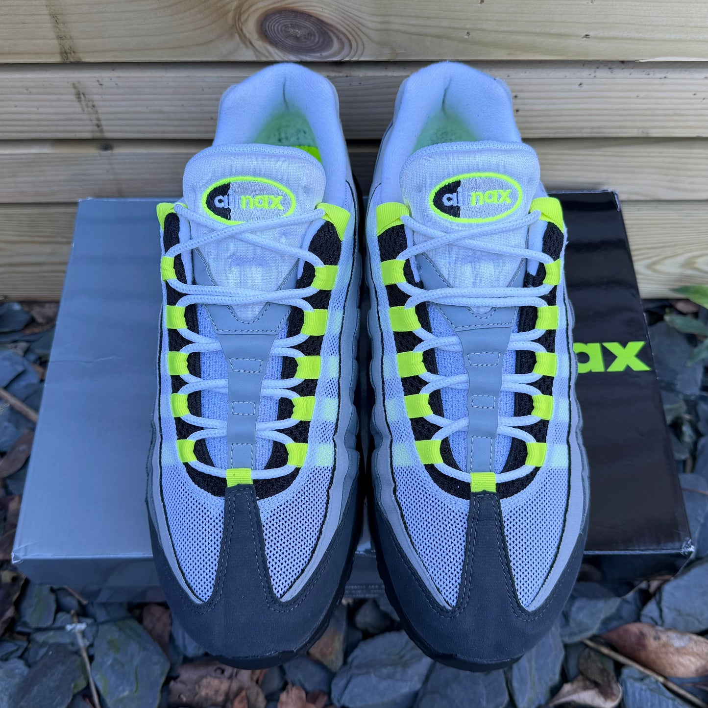 Nike Air Max 95 OG - Neon 2020 - UK8.5