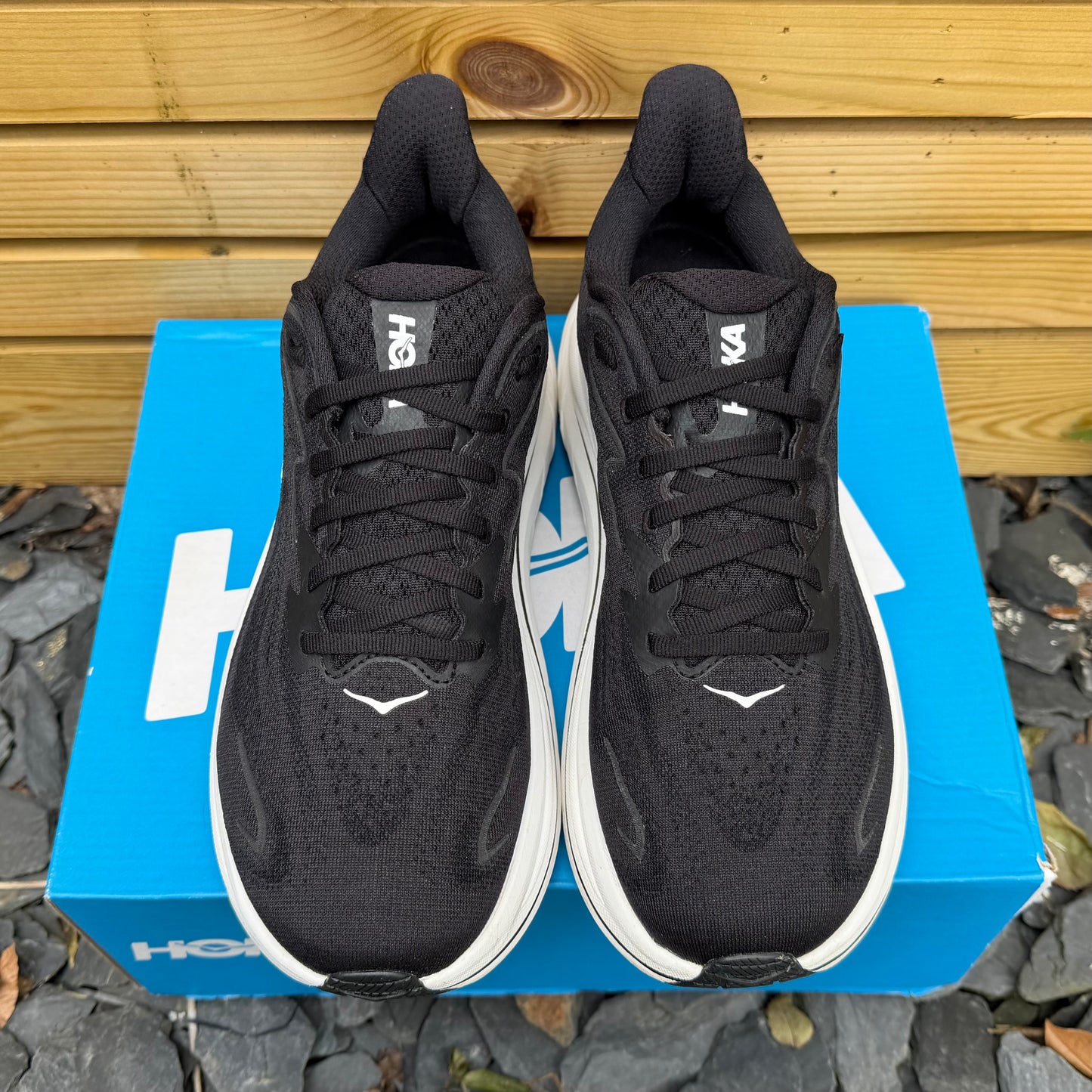 Hoka Clifton 10 - Black / White - UK8