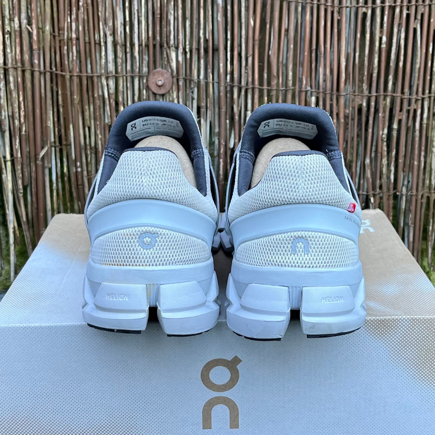 On Running CloudSwift 3.0 AD - Frost / Glacier - UK10