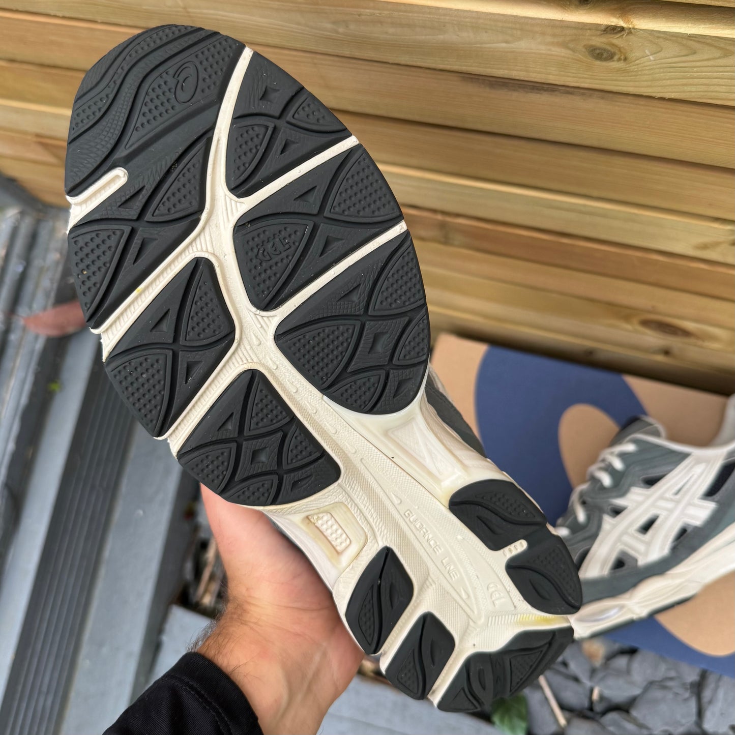 Asics Gel-NYC - Ivory / Smoke Grey - UK9.5