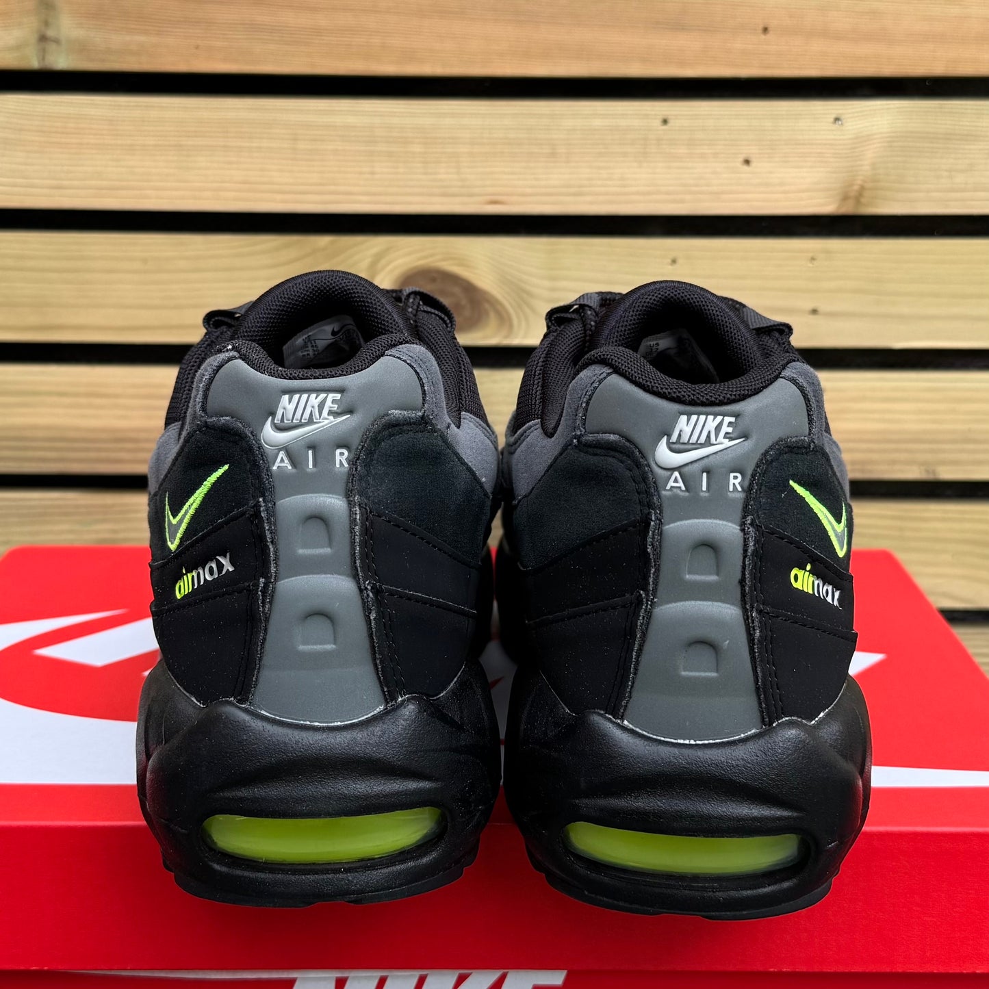Nike Air Max 95 Retro Logo - Black Grey / Volt - Multiple Sizes - Brand New