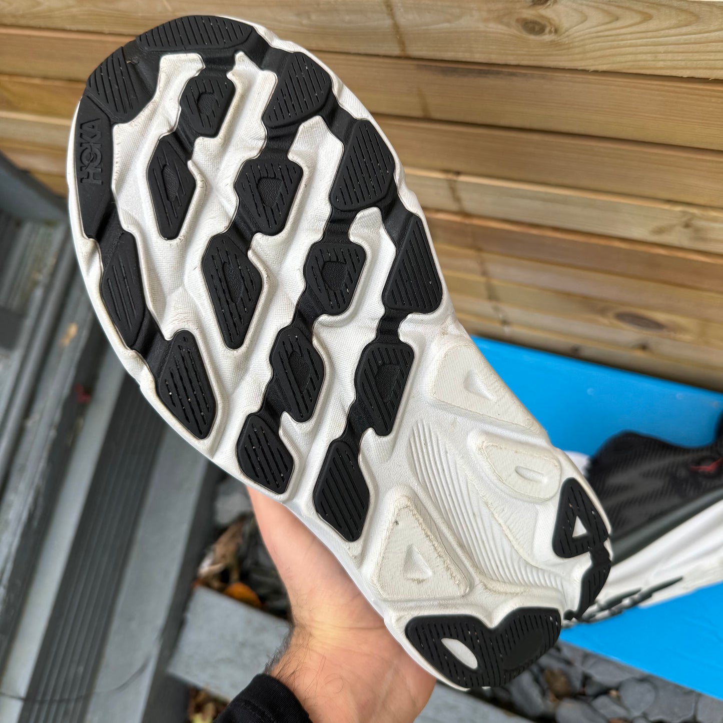 Hoka Clifton 9 - Black / Outer Orbit - UK9