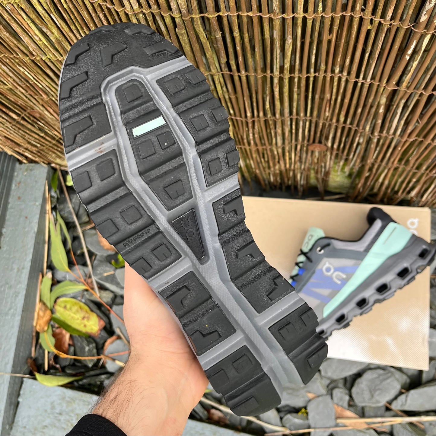 On Running CloudVista - Alloy / Mint - UK10.5
