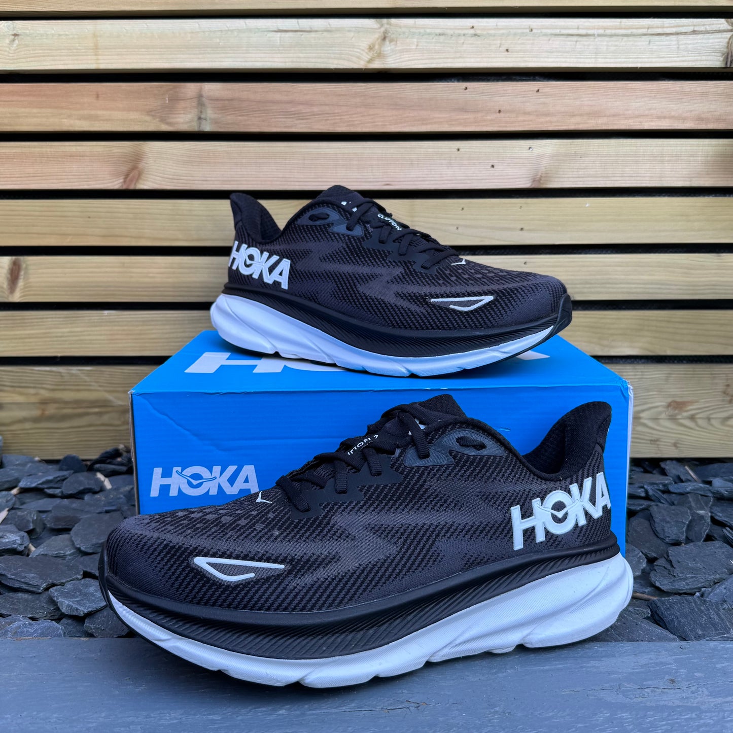 Hoka Clifton 9 - Black / White - UK10.5