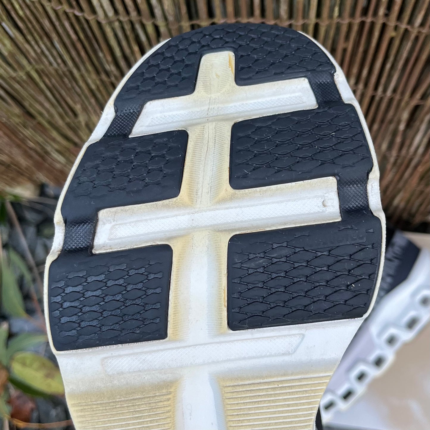 On Running CloudMonster 2 - Black / Frost - UK9