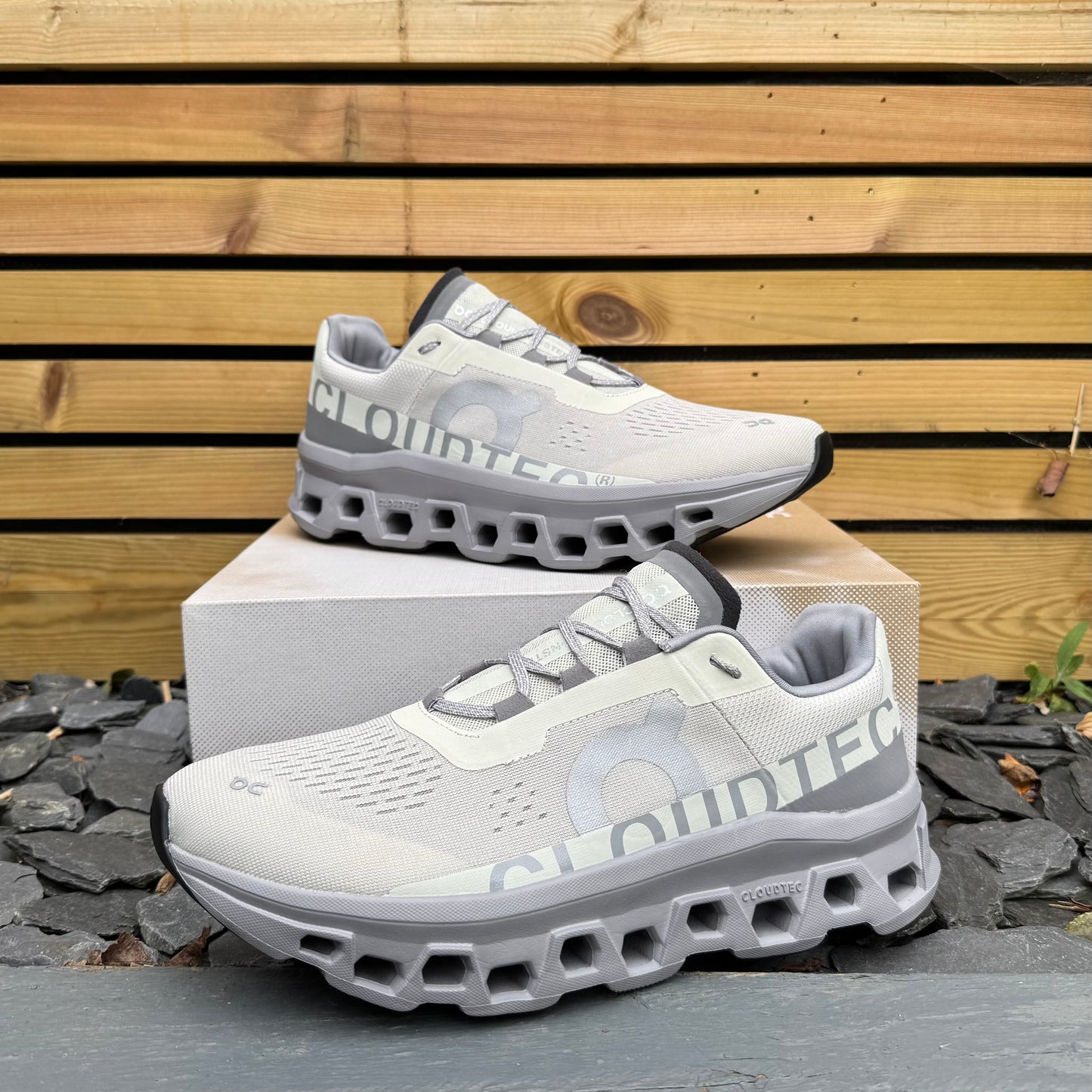 On Running CloudMonster - Ice / Glacier - UK10.5