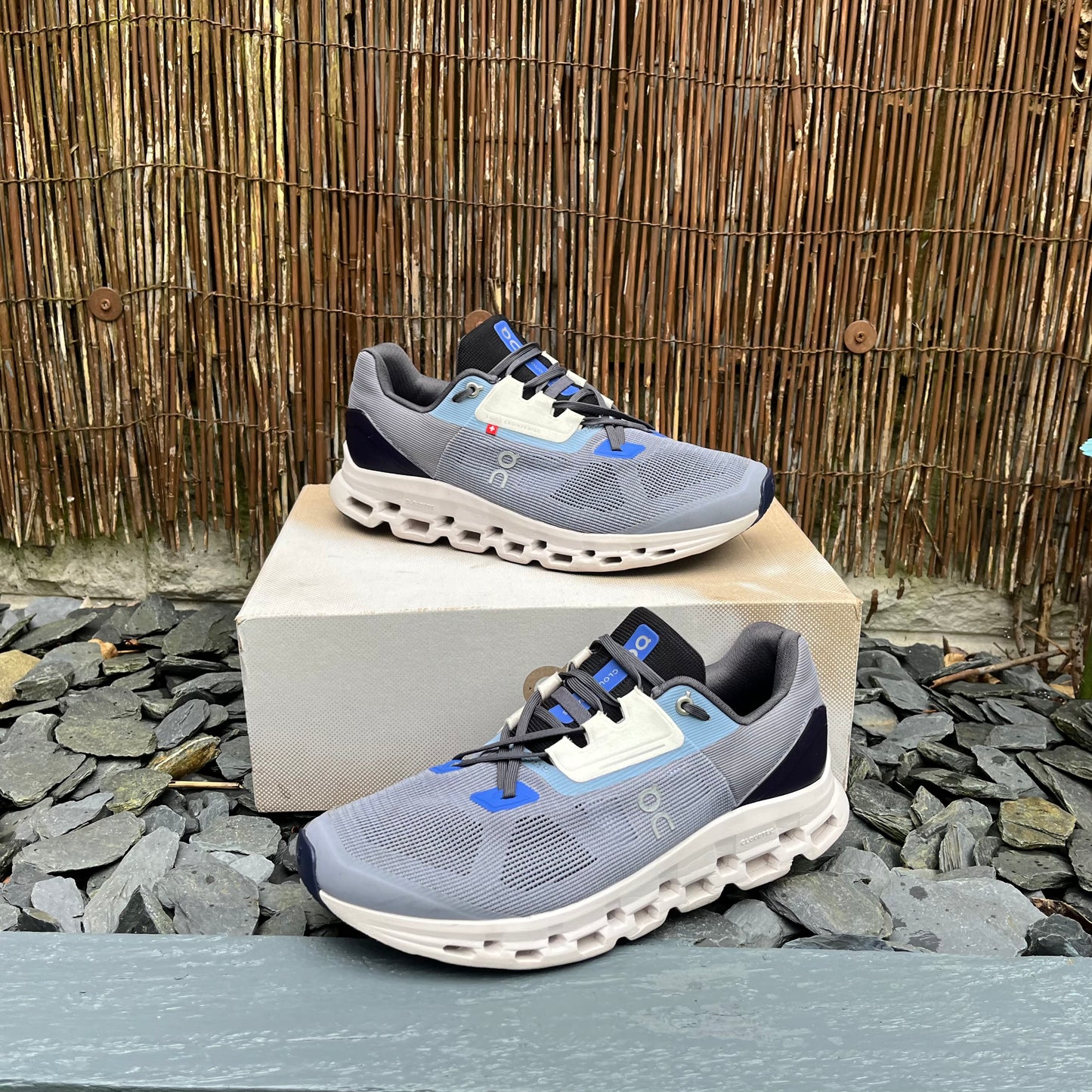 On Running CloudStratus 2 Fossil / Blue UK9.5