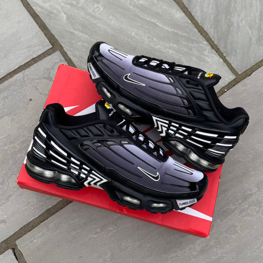 Nike Air Max Plus TN 3 - Black / Wolf Grey - UK8.5