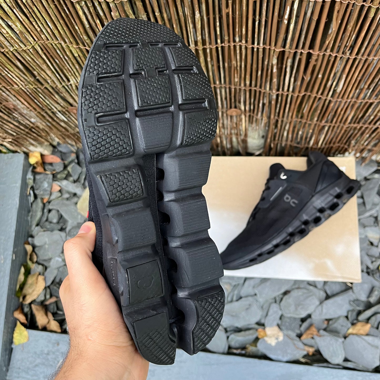 On Running CloudStratus 2 Triple Black UK7.5
