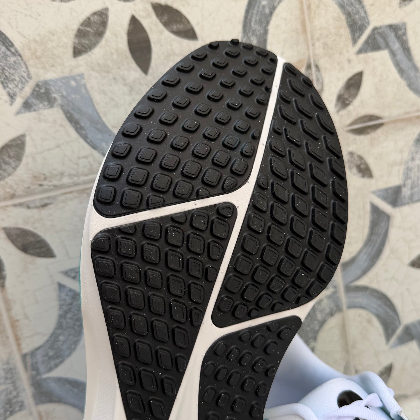Nike Vomero 17 - Dusty Cactus - Multiple Sizes - Brand New