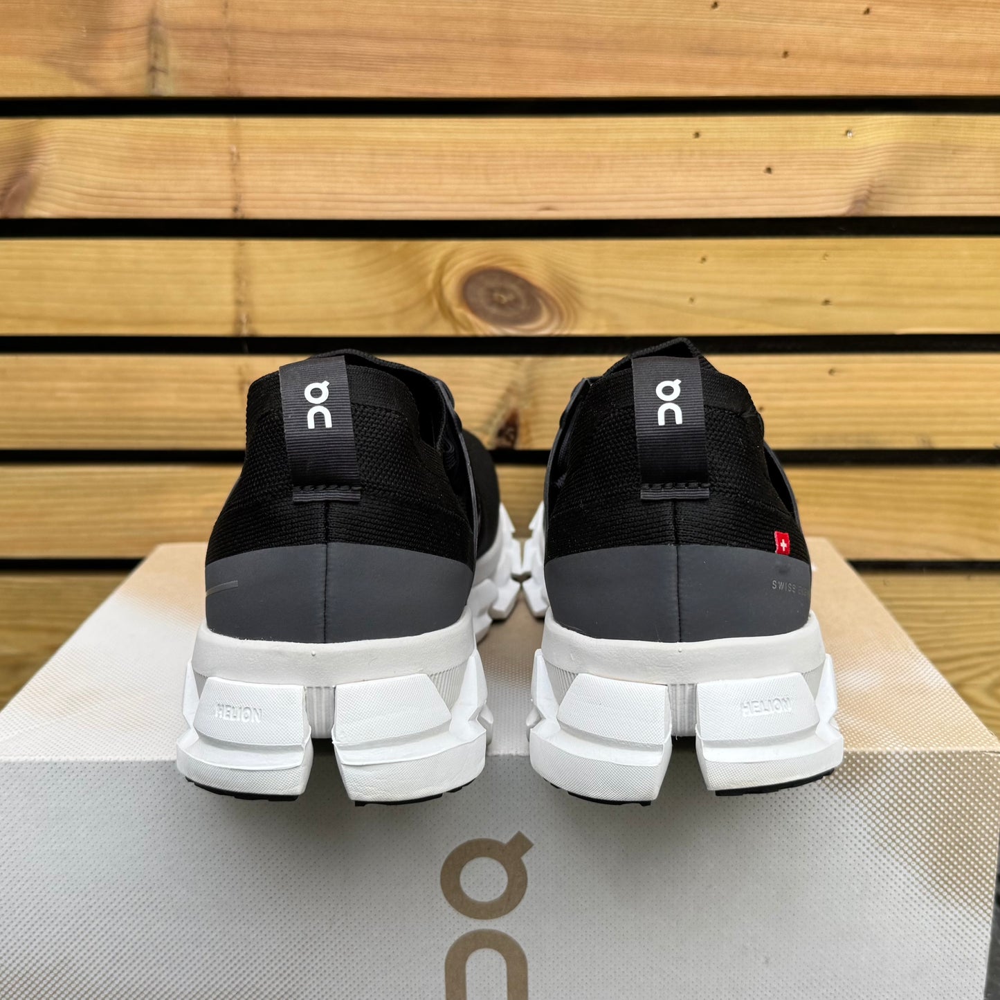 On Running CloudSwift 3.0 - Black - UK9
