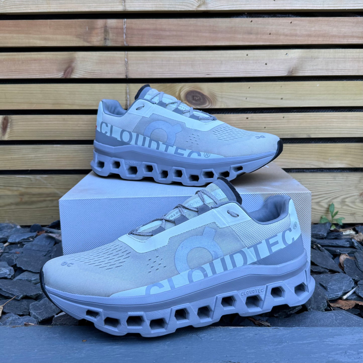 On Running CloudMonster - Ice / Glacier - UK11