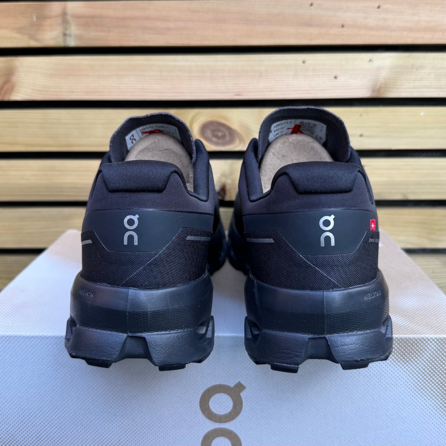 On Running CloudVista 2 - Triple Black - UK11