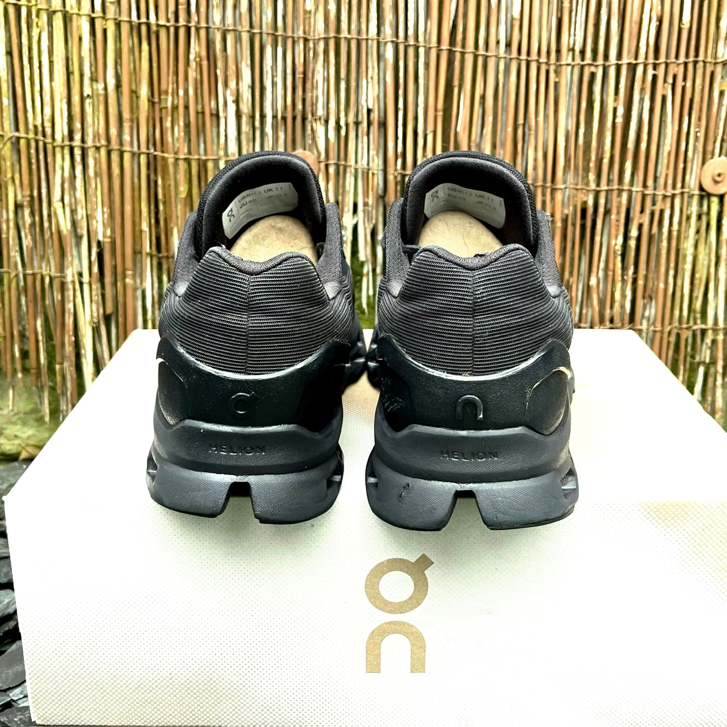 On Running CloudStratus 2 - Triple Black - UK11