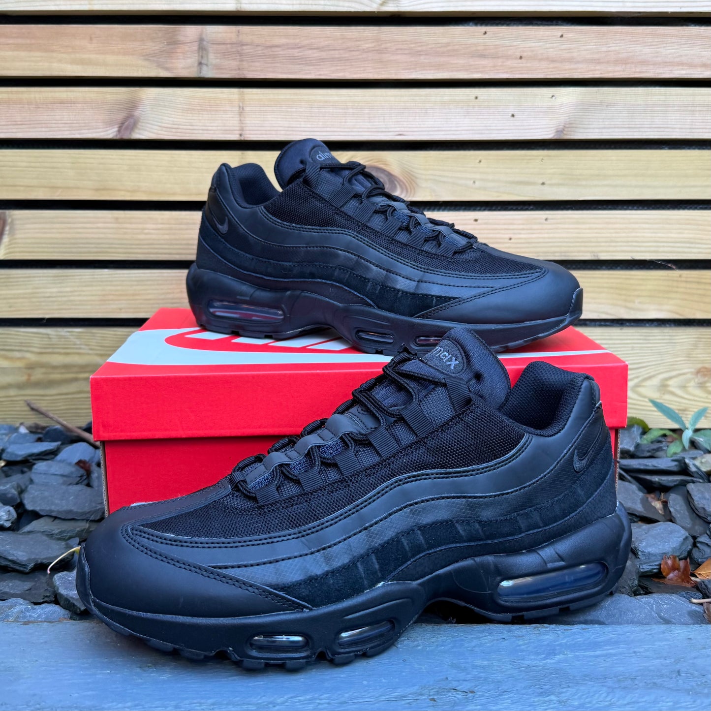 Nike Air Max 95 Essential - Triple Black 2022 - UK11