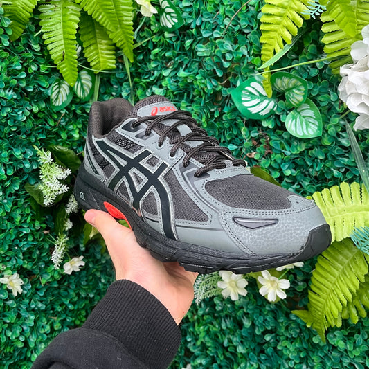 Asics Gel-Venture 6 - Black / Dark Grey / Orange - UK8.5