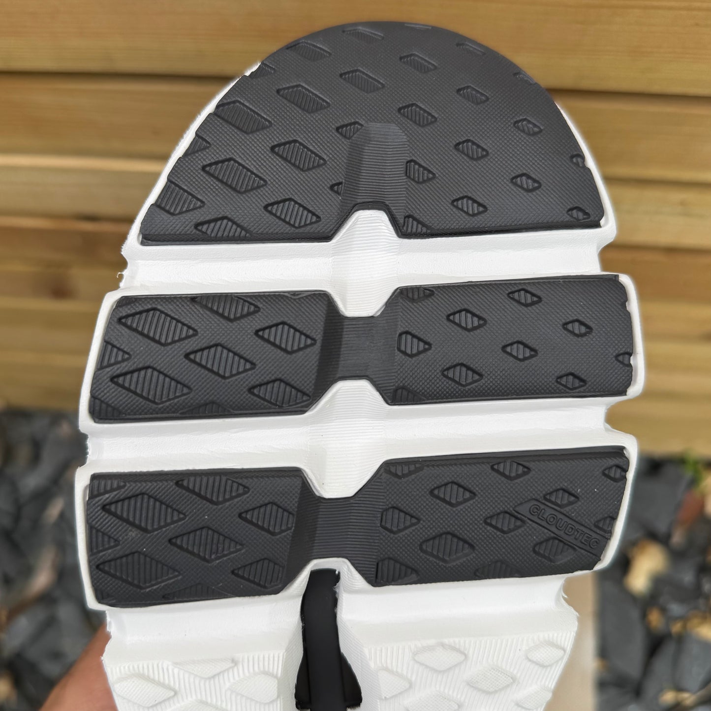 On Running CloudSwift 3.0 - Alloy / Glacier - UK9.5 - Brand New