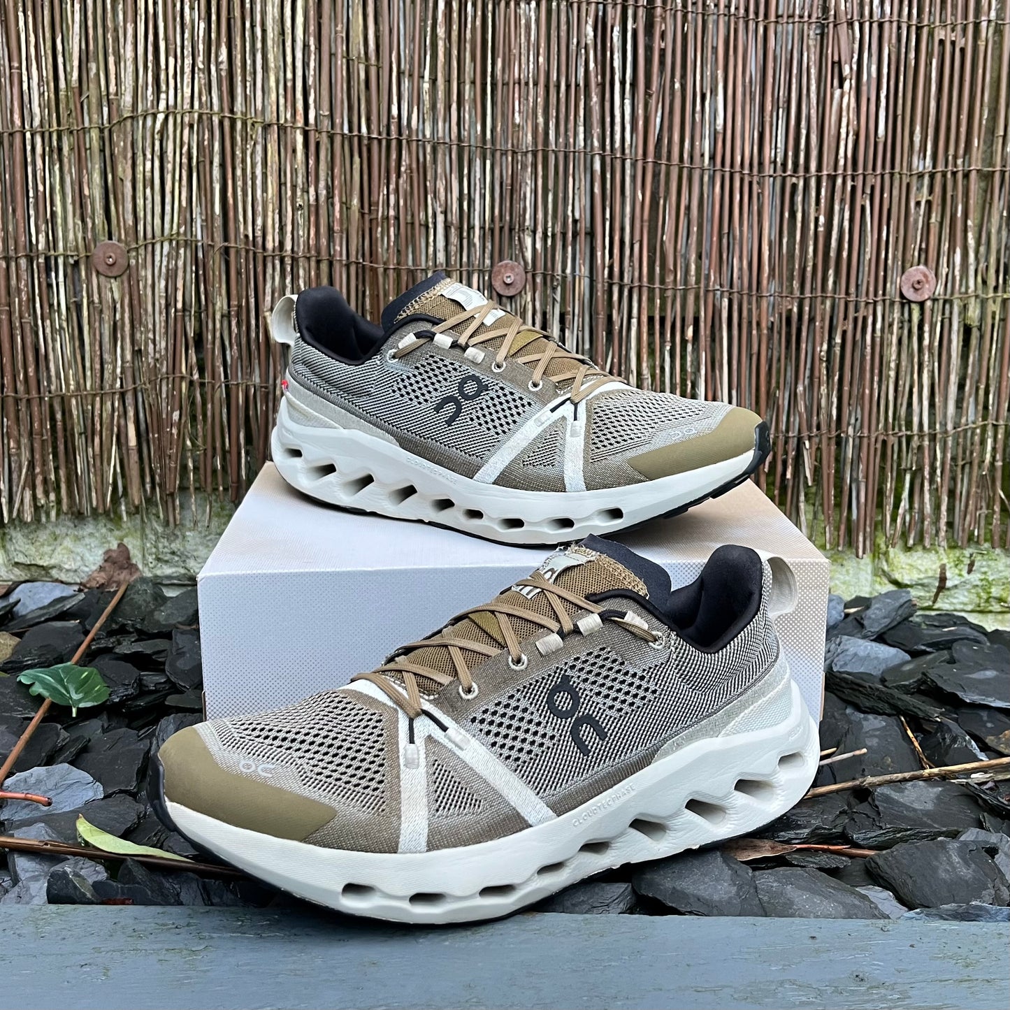 On Running CloudSurfer Trail - Hunter Ice - UK11