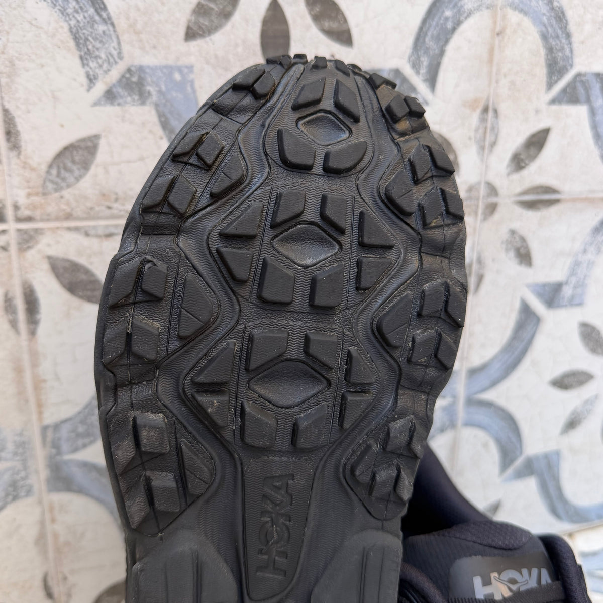 Hoka Challenger 7 Gore-Tex - Triple Black - UK9