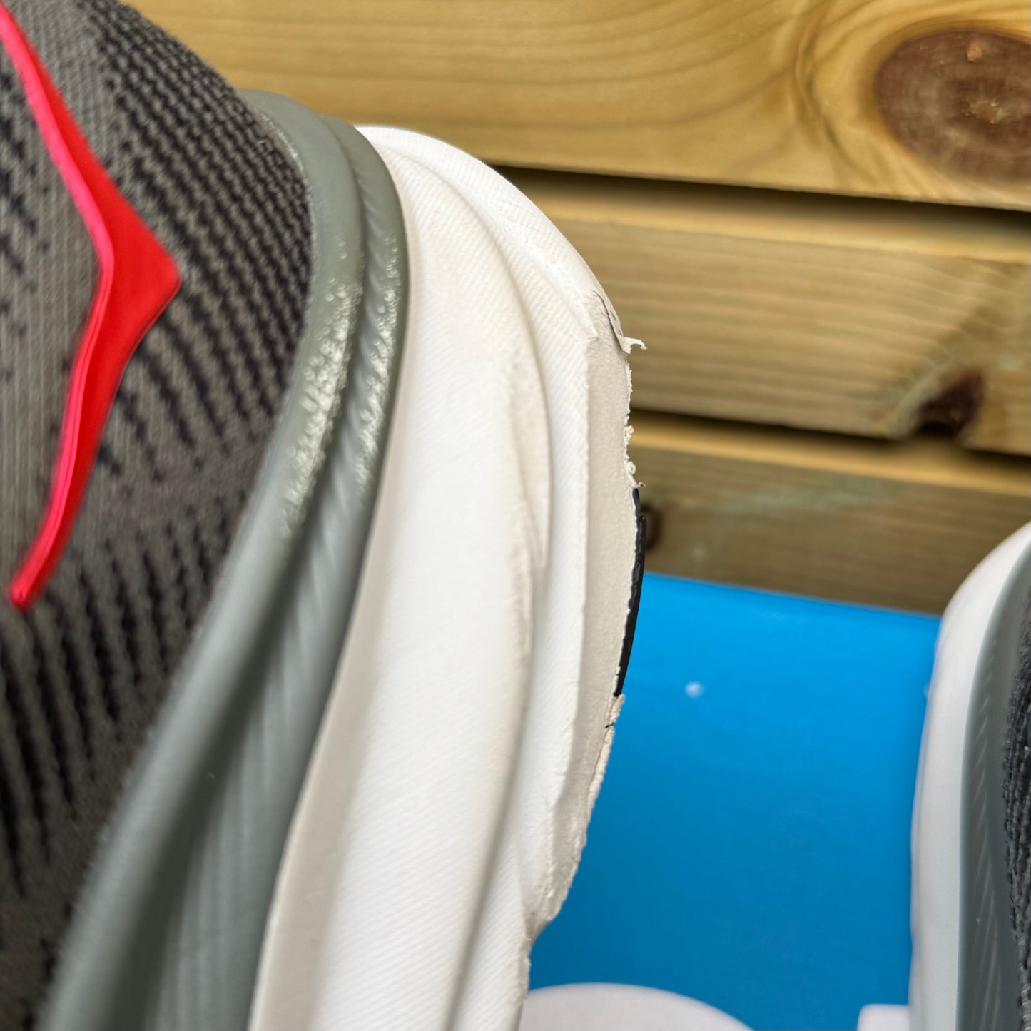 Hoka Clifton 9 - Black / Outer Orbit - UK8.5