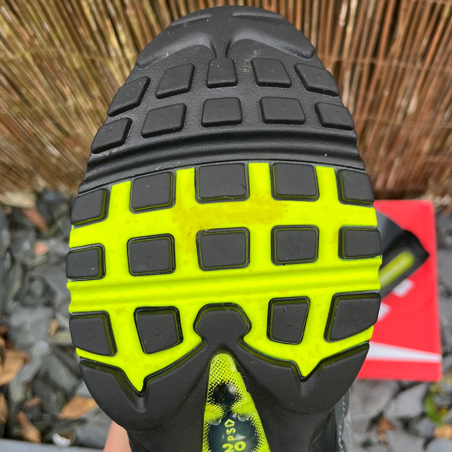 Nike Air Max 95 OG Neon 2020 - UK8.5