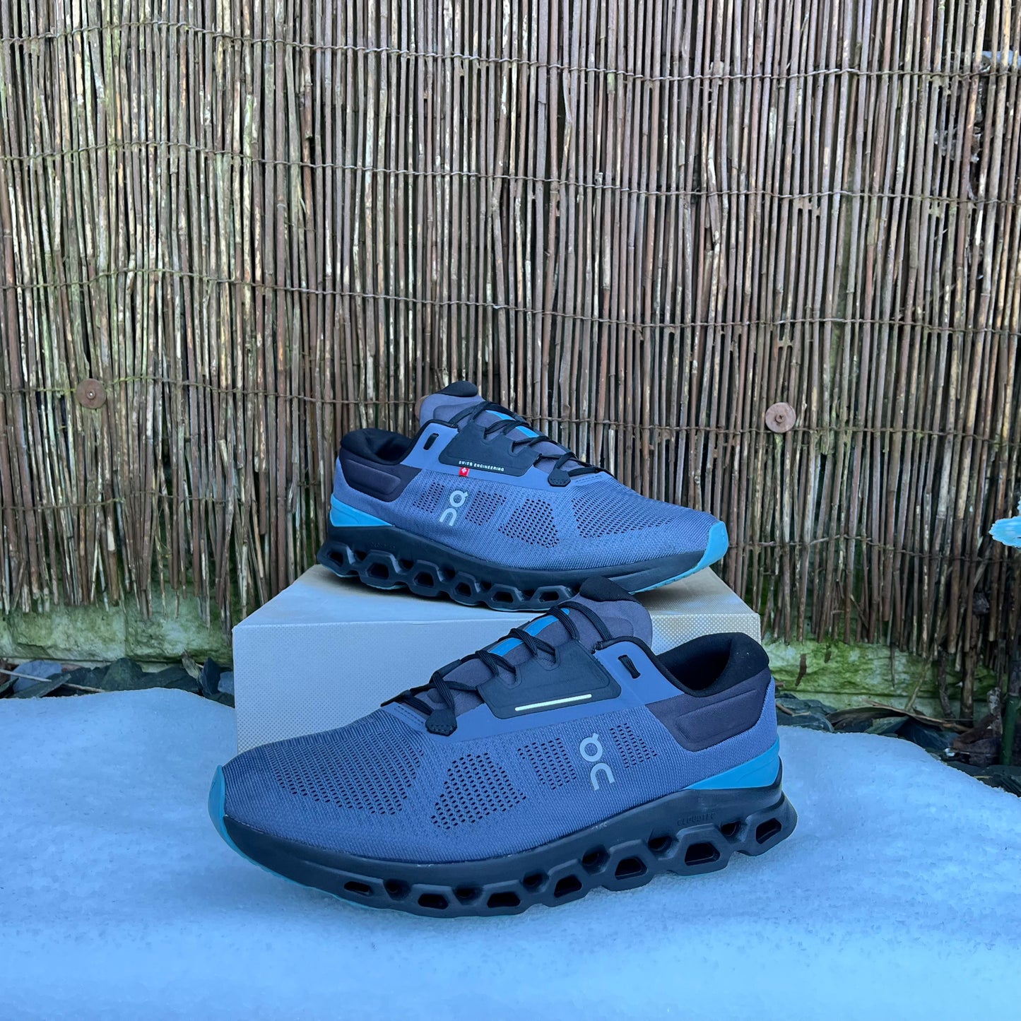 On Running CloudStratus 3 - Metal / Wisteria - UK12