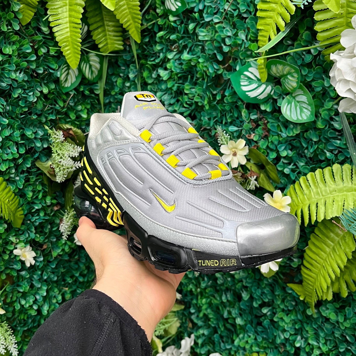 Nike Air Max Plus TN 3 - Metallic Silver / Yellow - UK7