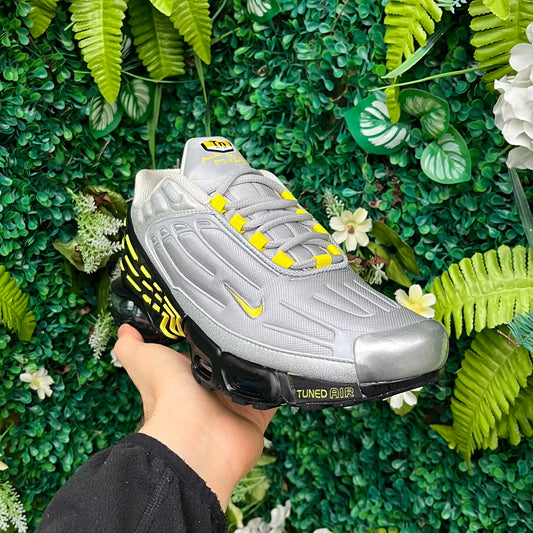 Nike Air Max Plus TN 3 - Metallic Silver / Yellow - UK7