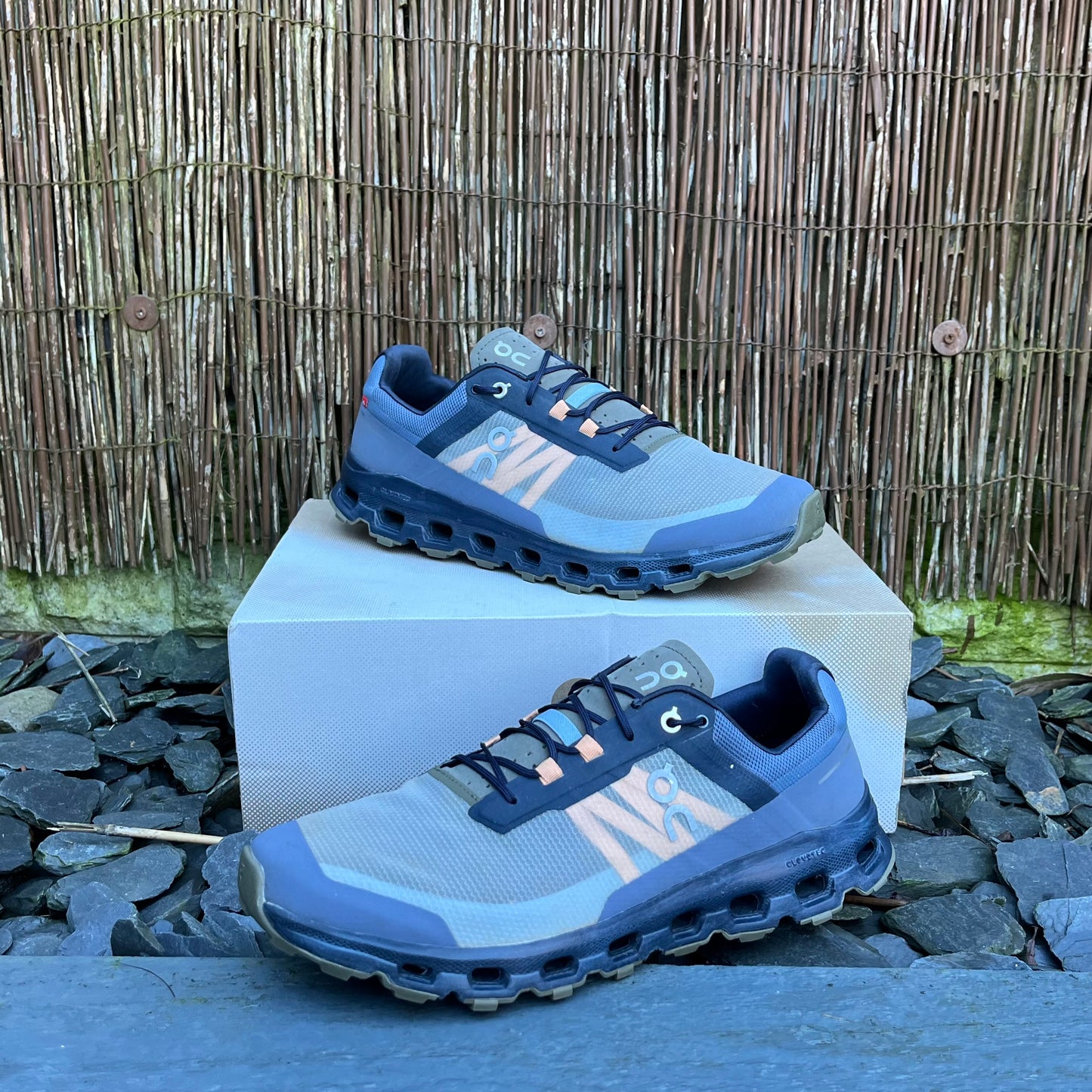 On Running CloudVista - Midnight / Olive - UK11