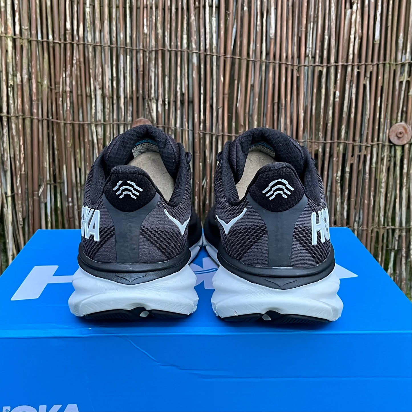 Hoka Clifton 9 - Black / White - UK9