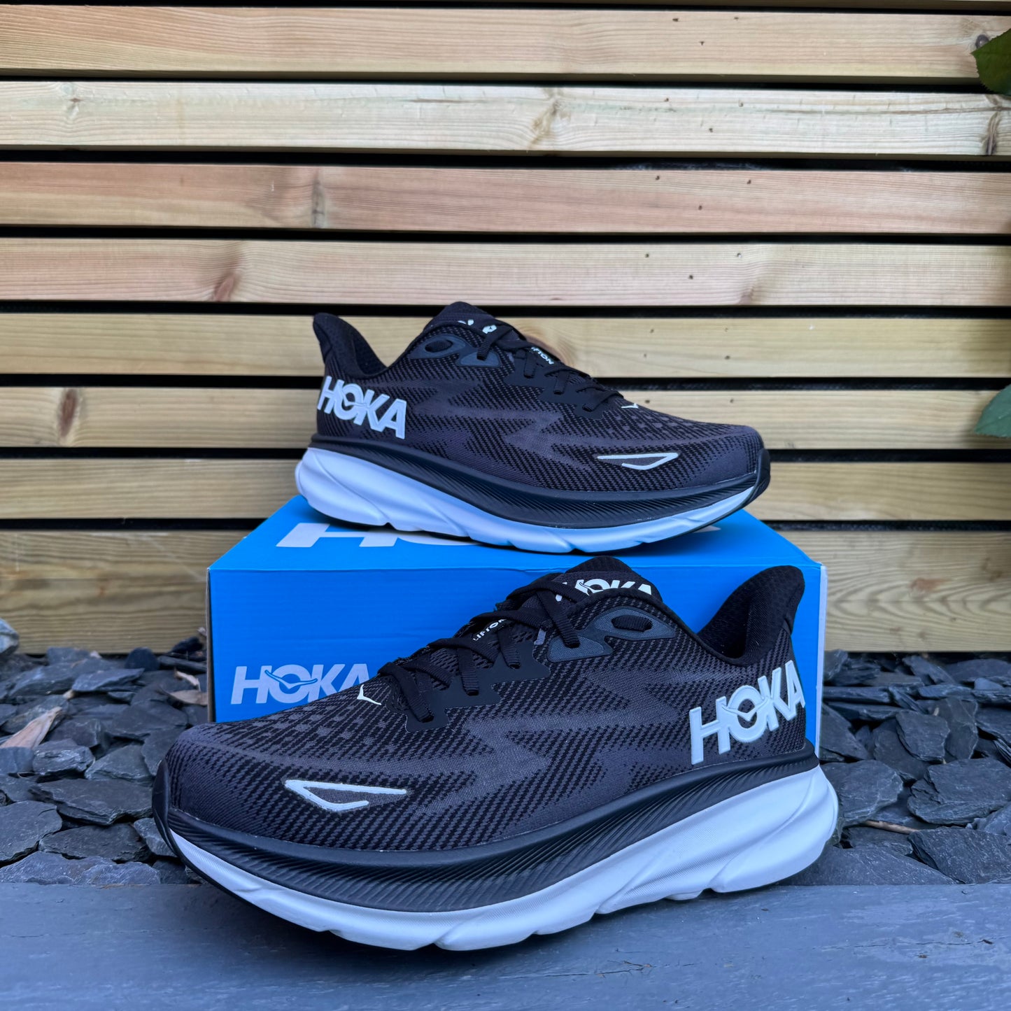 Hoka Clifton 9 - Black / White - UK10.5