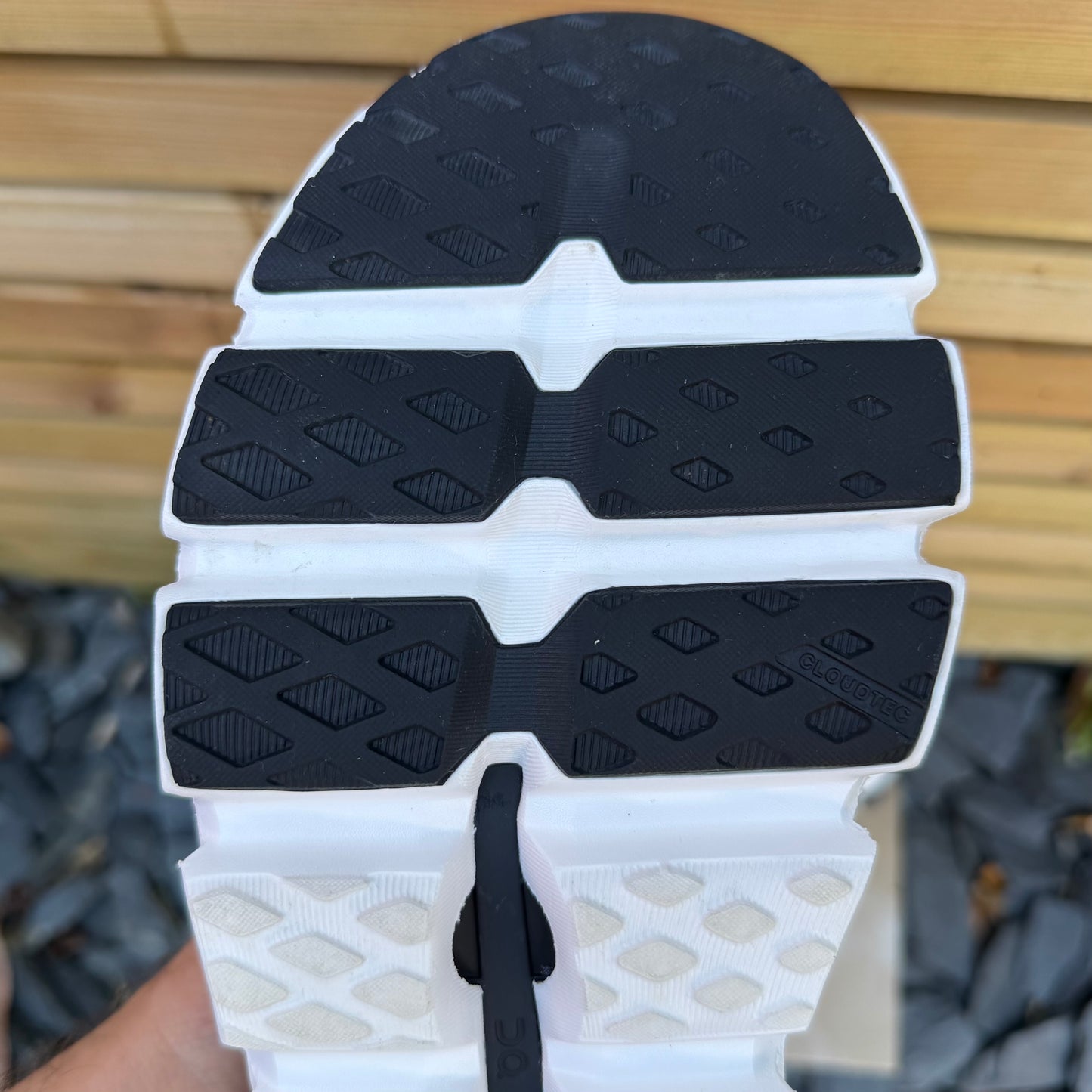 On Running CloudSwift 3.0 - Black - UK9