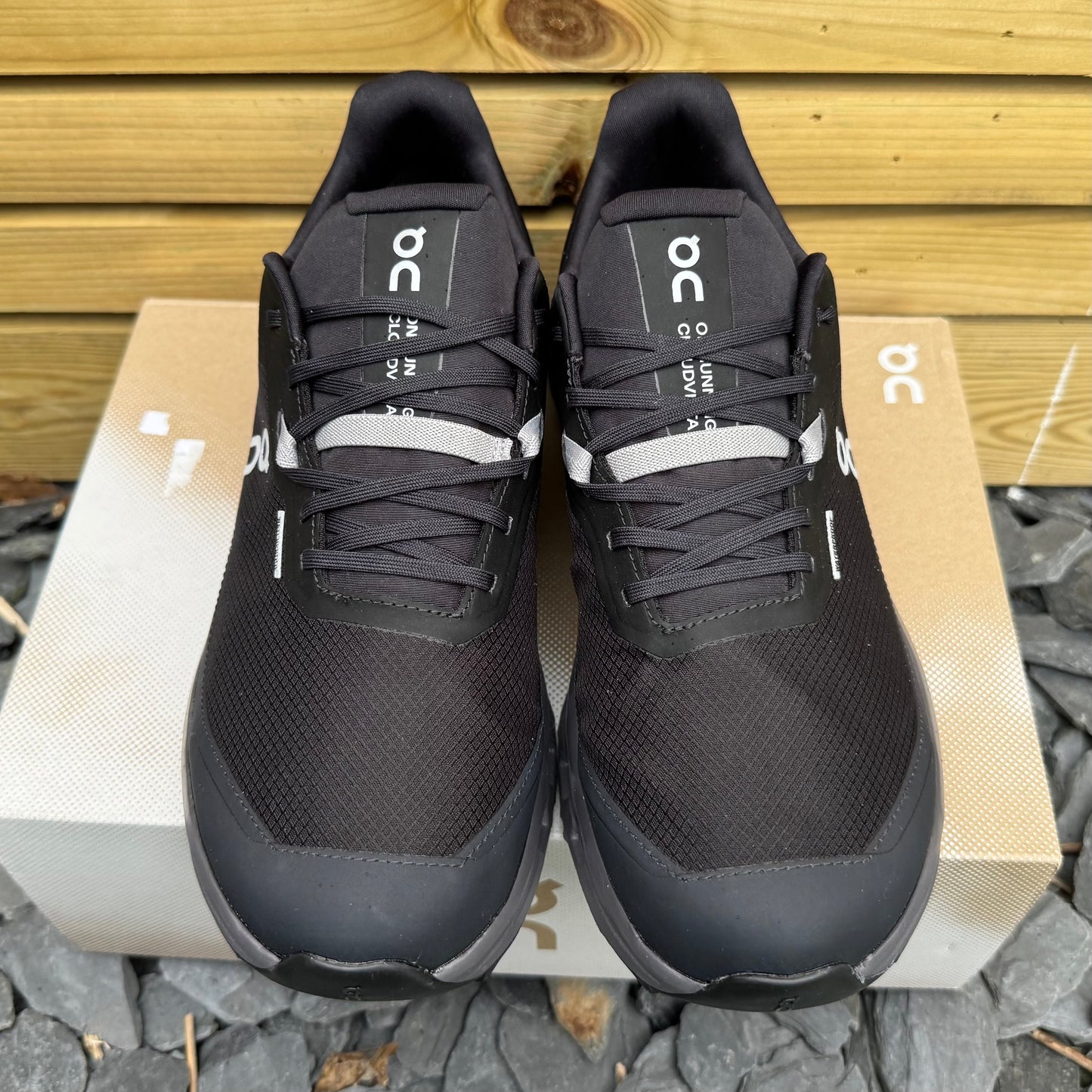 On Running CloudVista 2 Waterproof - Eclipse Black - UK8.5 - Brand New