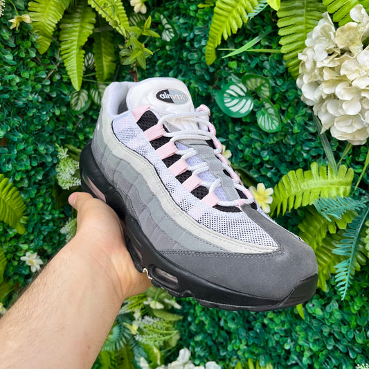 Nike Air Max 95 Gunsmoke / Pink Foam UK9