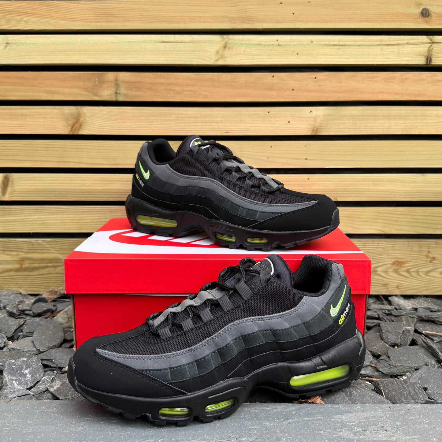 Nike Air Max 95 Retro Logo - Black Grey / Volt - Multiple Sizes - Brand New