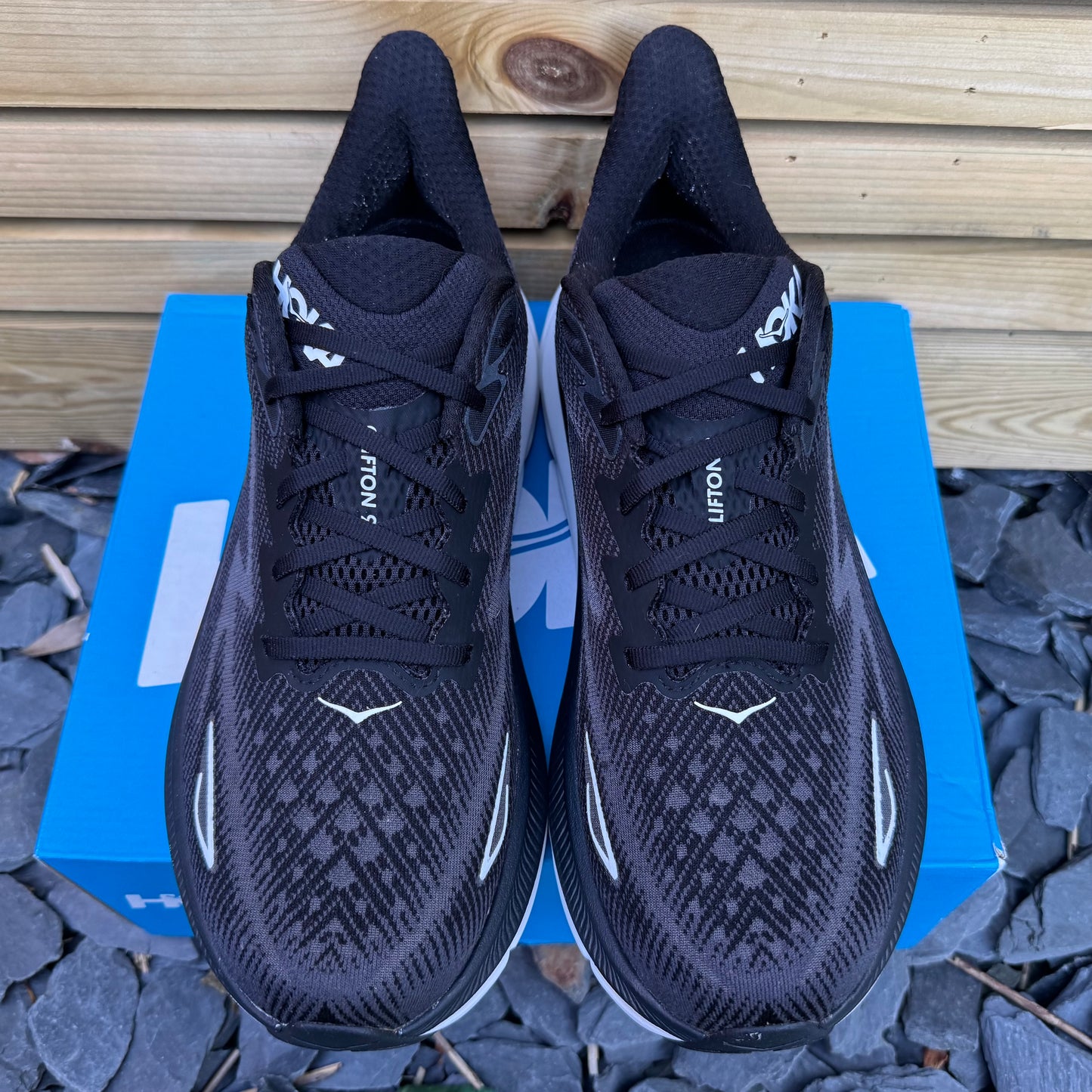 Hoka Clifton 9 - Black / White - UK10.5