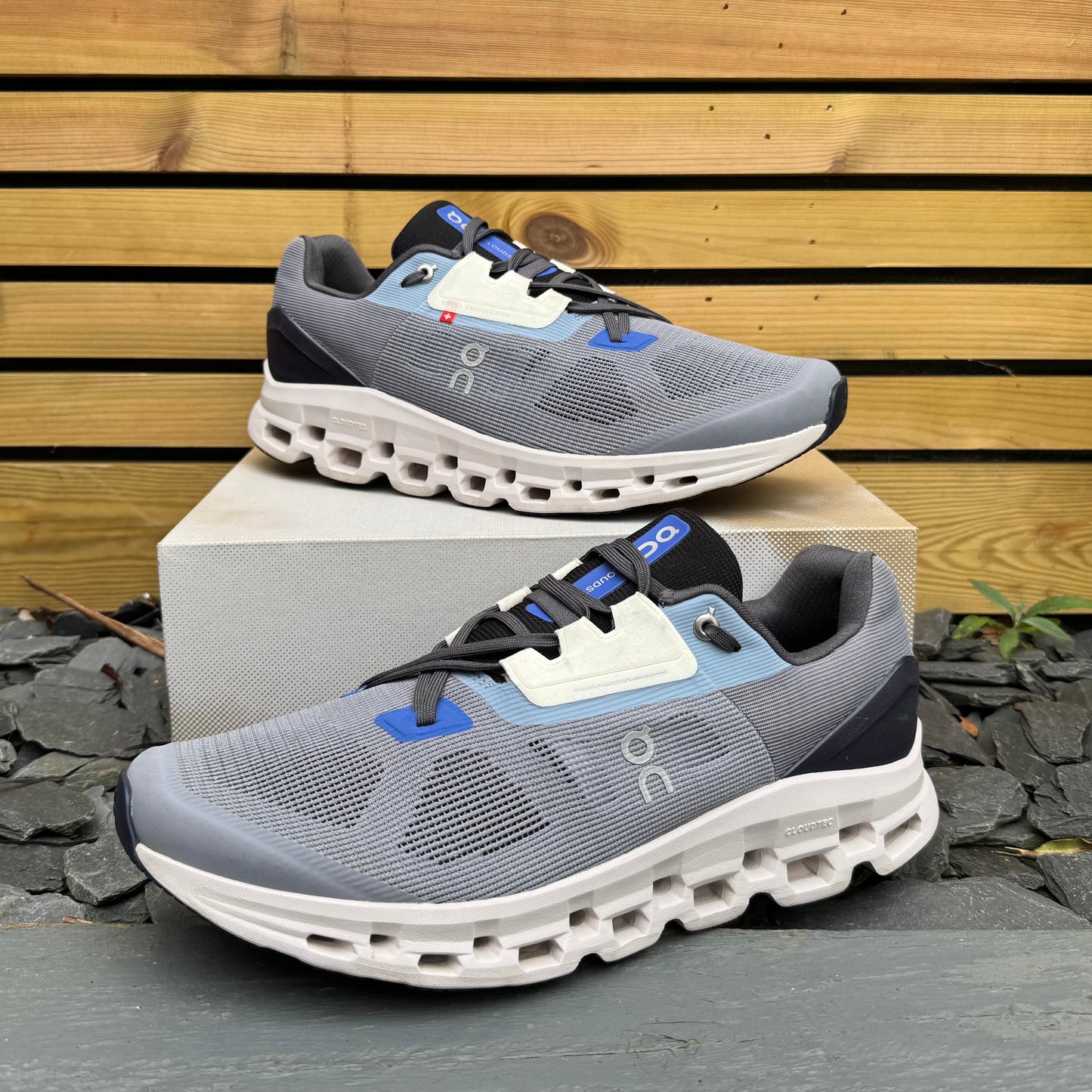 On Running CloudStratus 2 - Fossil / Midnight - UK11.5